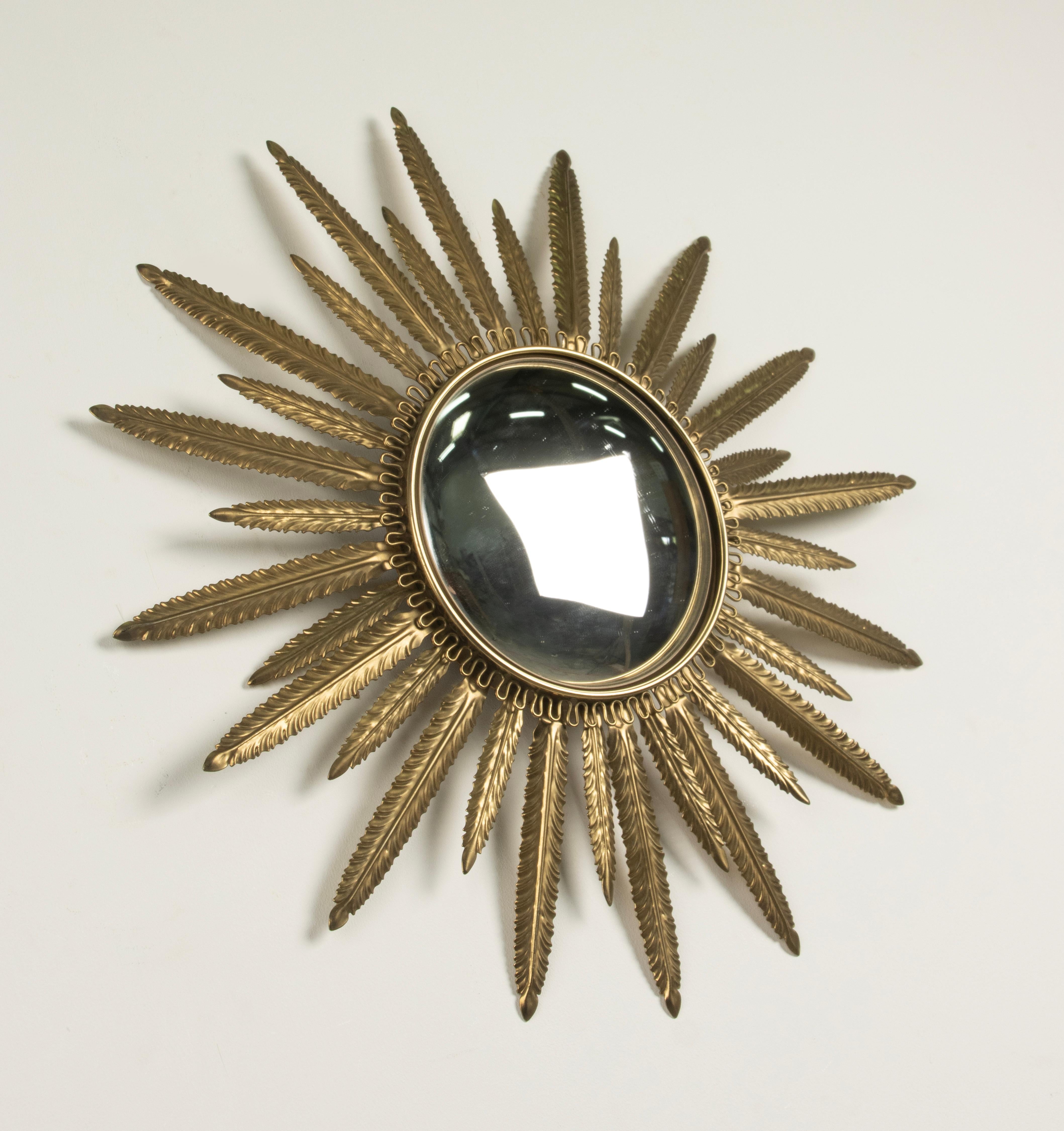 Belga Specchio Sunburst della fine del XX secolo color rame Foglie in vendita