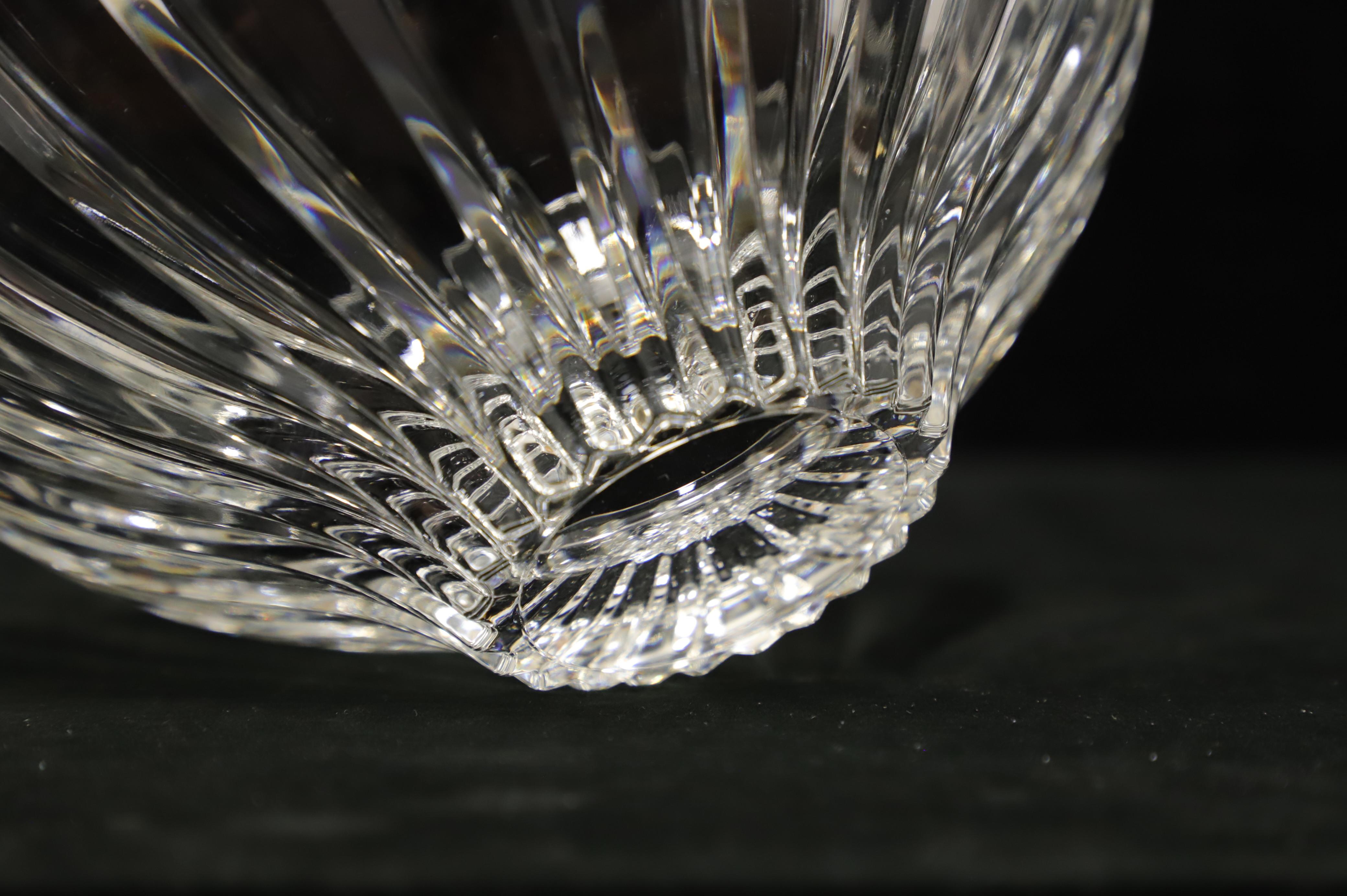 Cristal Coupe en cristal de la fin du 20e siècle - C. en vente