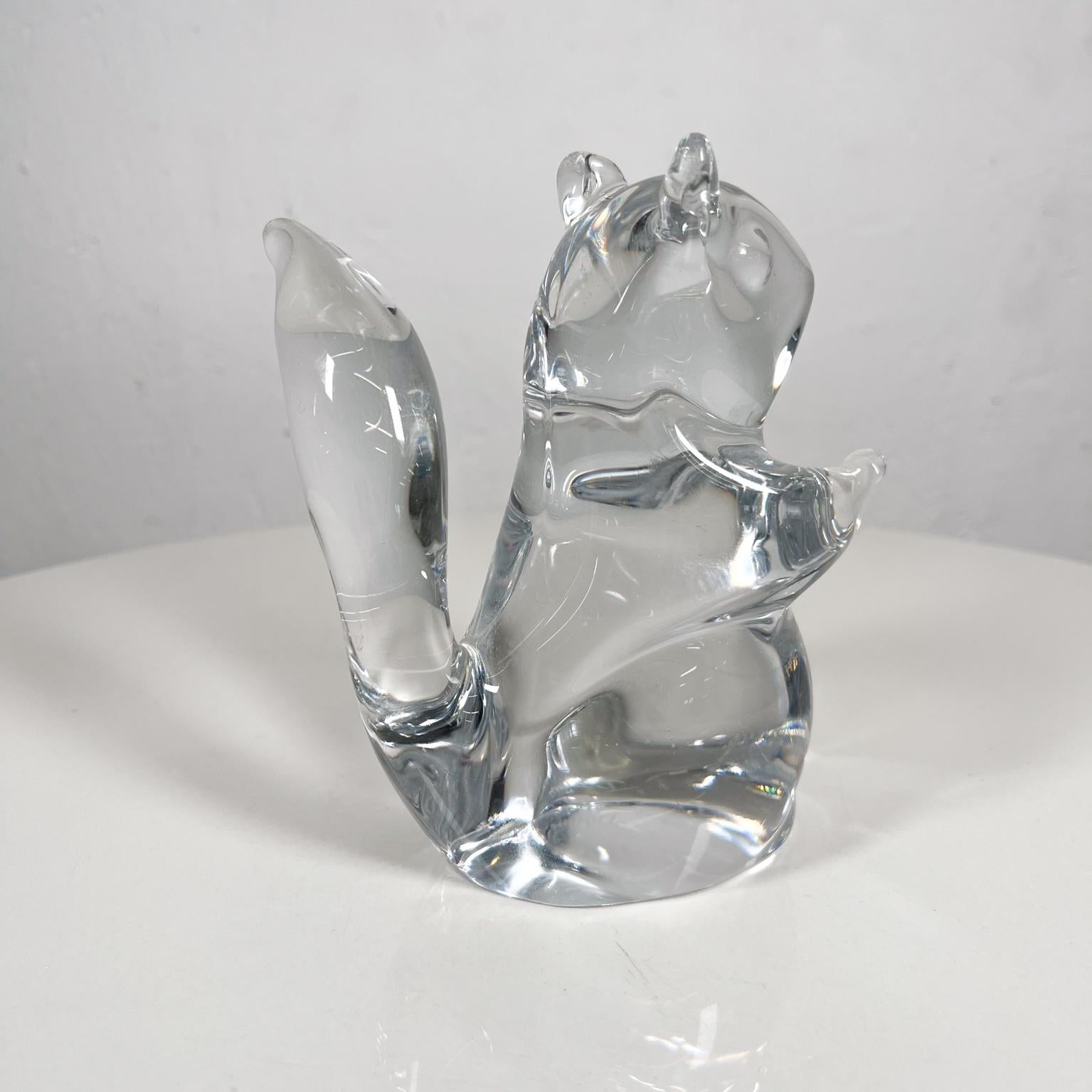 Late 20th Century Daum France Art Crystal Sculpture Squirrel Figurine In Good Condition In Chula Vista, CA