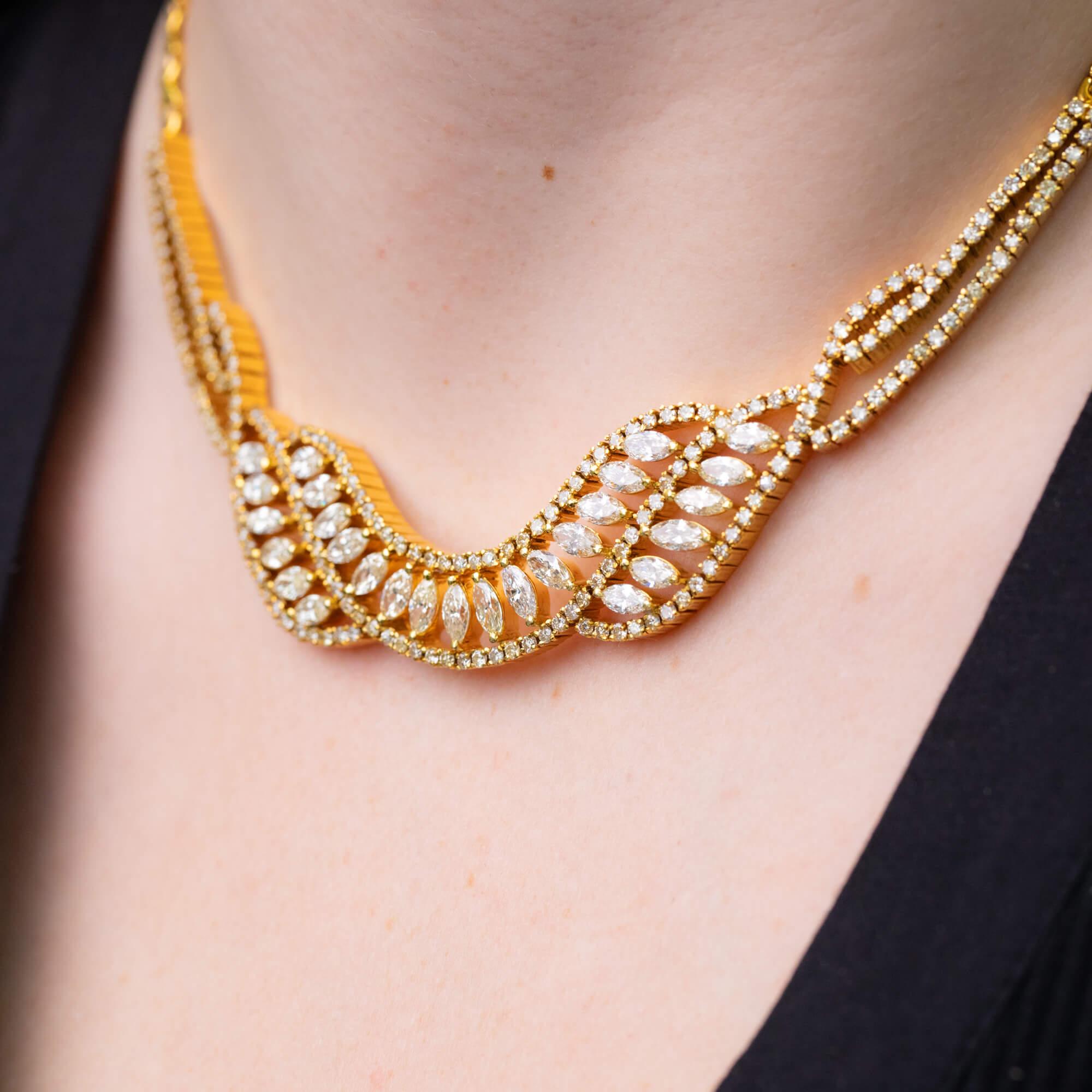 Moderno Collana di diamanti della fine del XX secolo, circa anni '90 in vendita