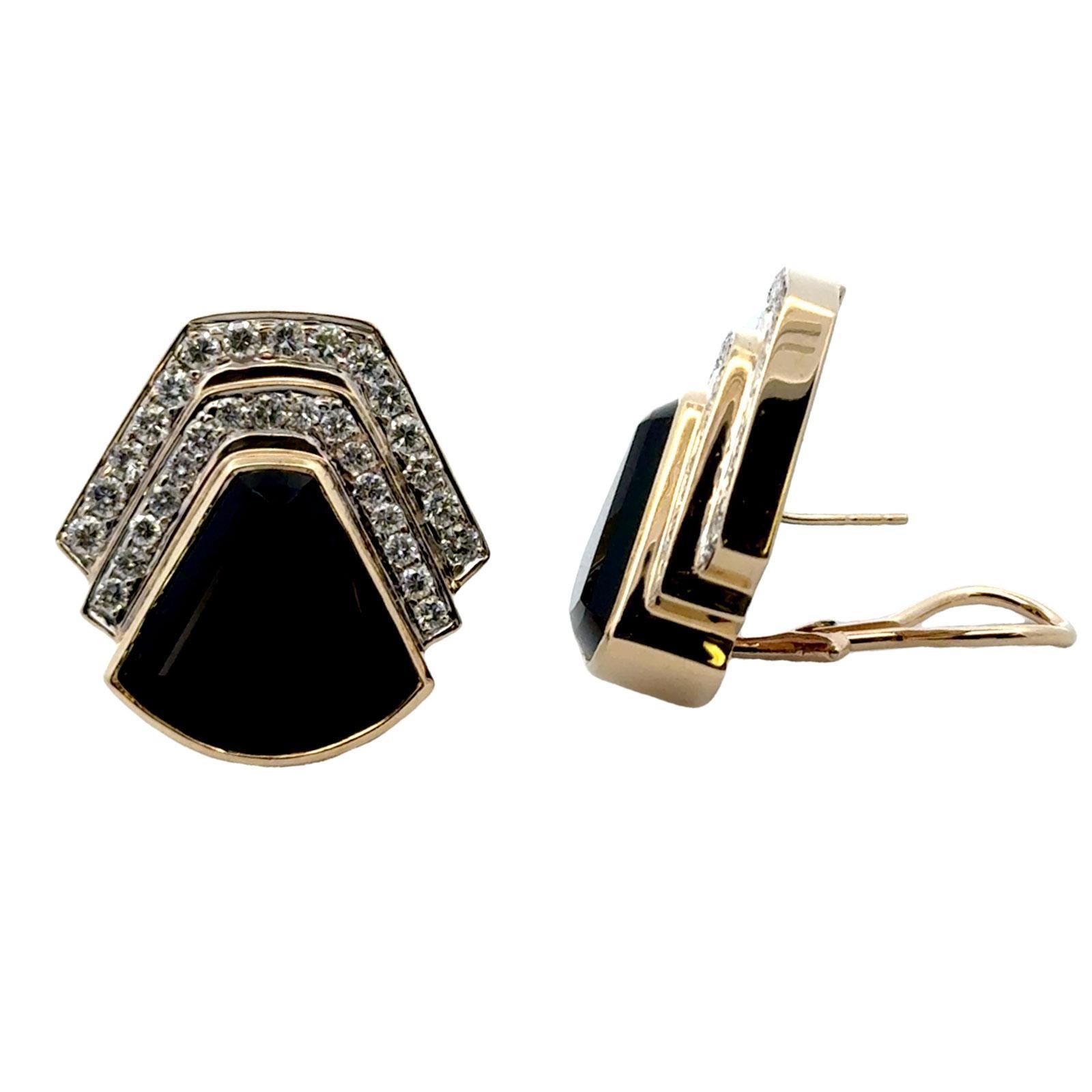 Fin du 20e siècle Boucles d'oreilles à levier en or jaune 18 carats avec diamant et onyx Excellent état - En vente à Boca Raton, FL