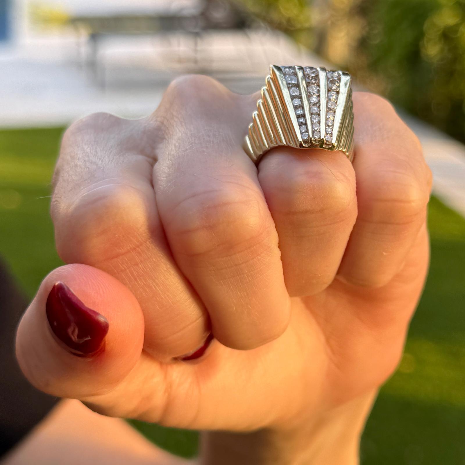 Late-20th Century Diamond Ribbed 14K Yellow Gold Vintage Pyramid Cocktail Ring For Sale 1