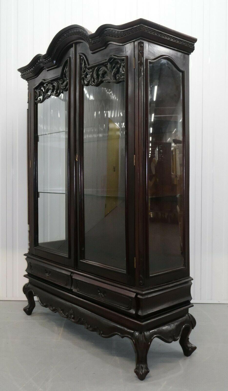 Chinese Late 20th Century Display Glazed Cabinet on Cabriole Legs & Glass Shelves