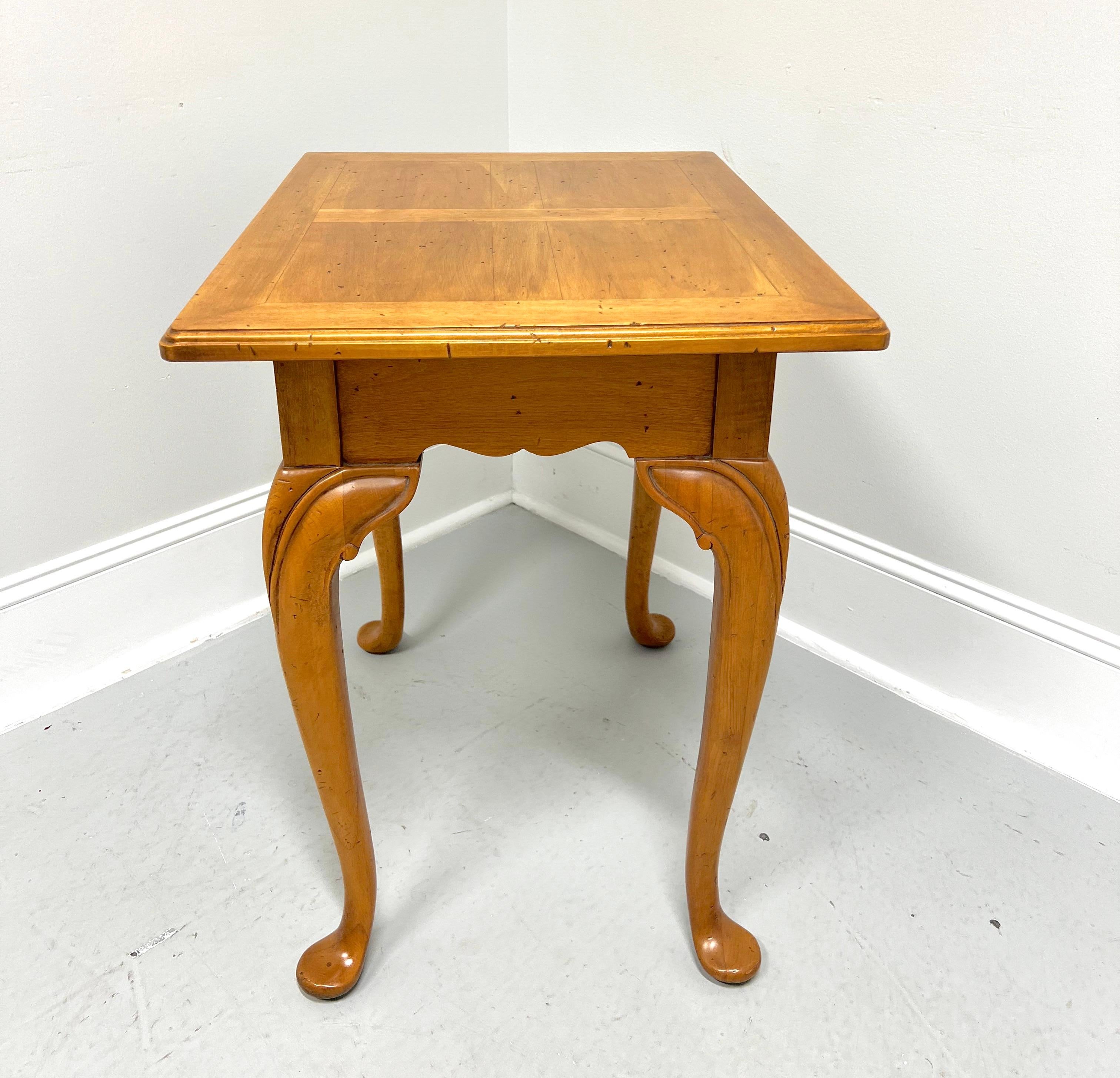 Late 20th Century Distressed Maple Farmhouse Cottage Style Accent Table For Sale 1