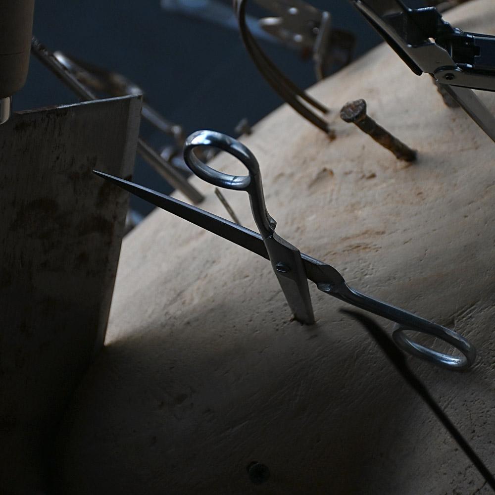 Late 20th Century encased art installation entitled “Heart Ache” For Sale 4