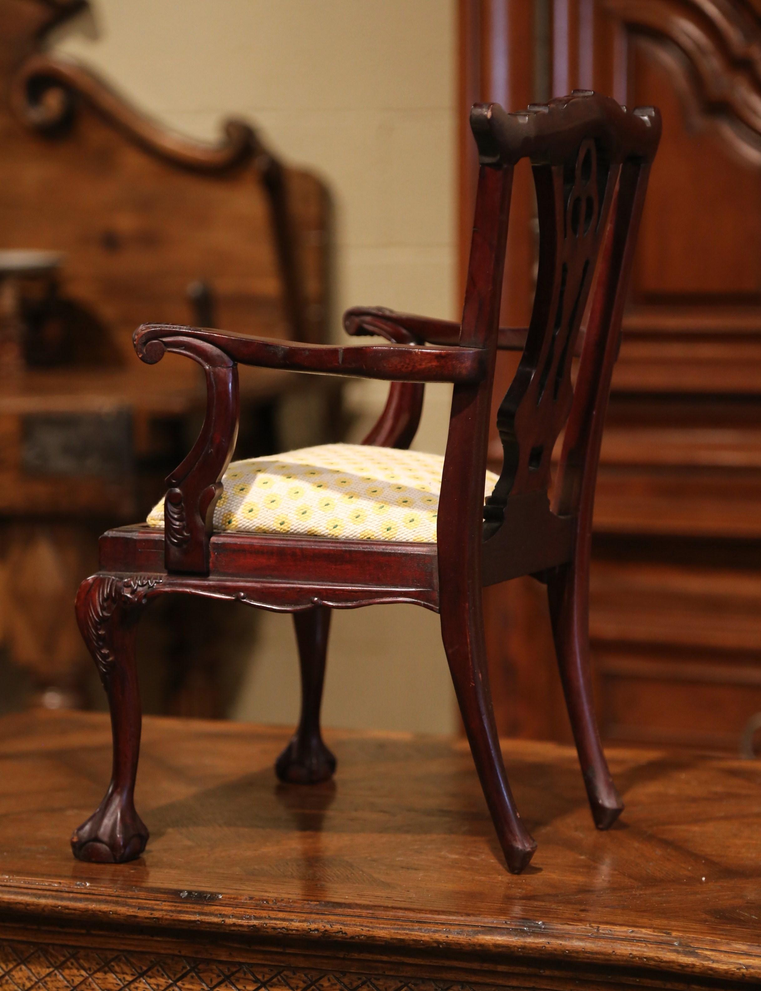 Hand-Carved Late 20th Century English Queen Ann Carved Mahogany Child Armchair For Sale