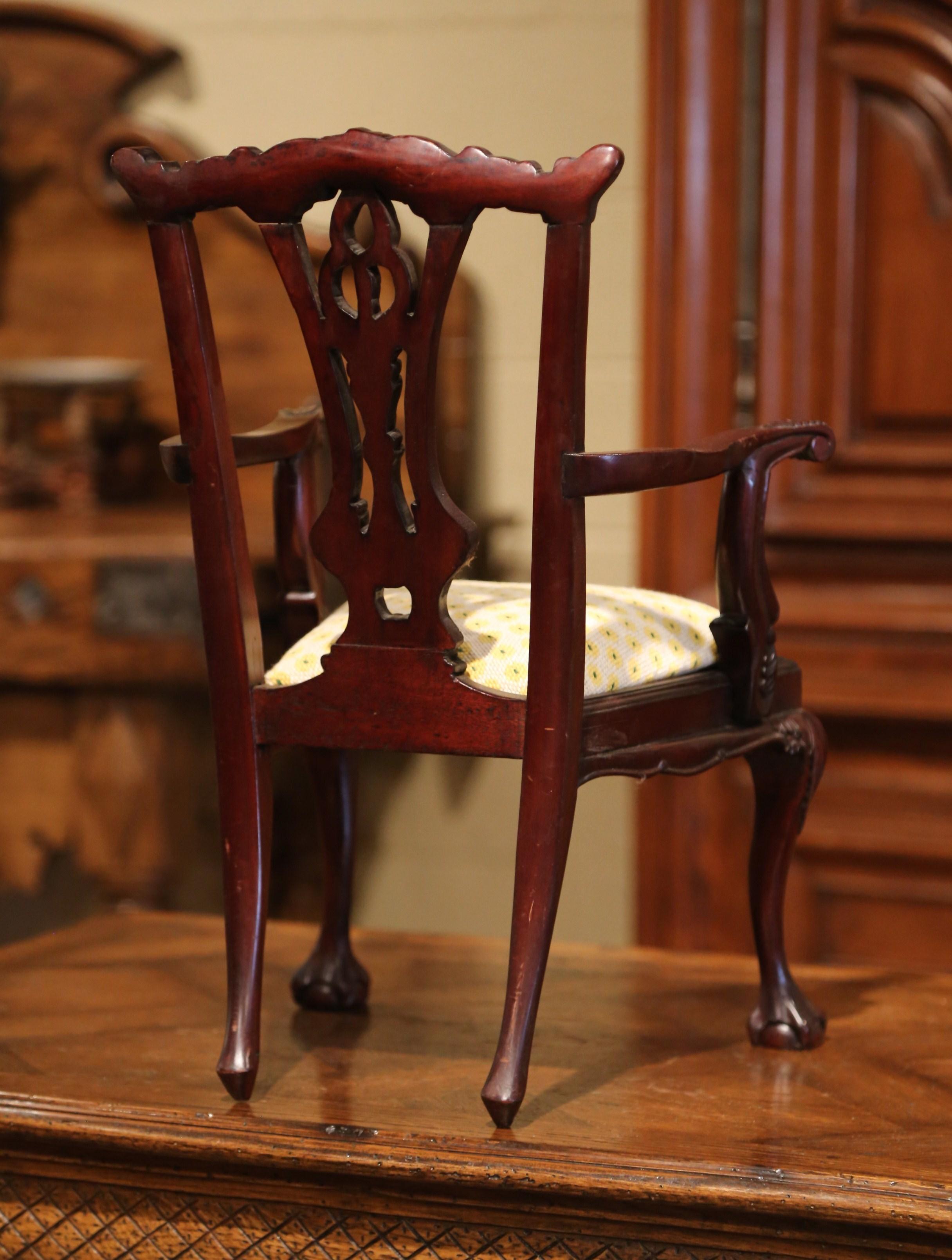 Late 20th Century English Queen Ann Carved Mahogany Child Armchair For Sale 1