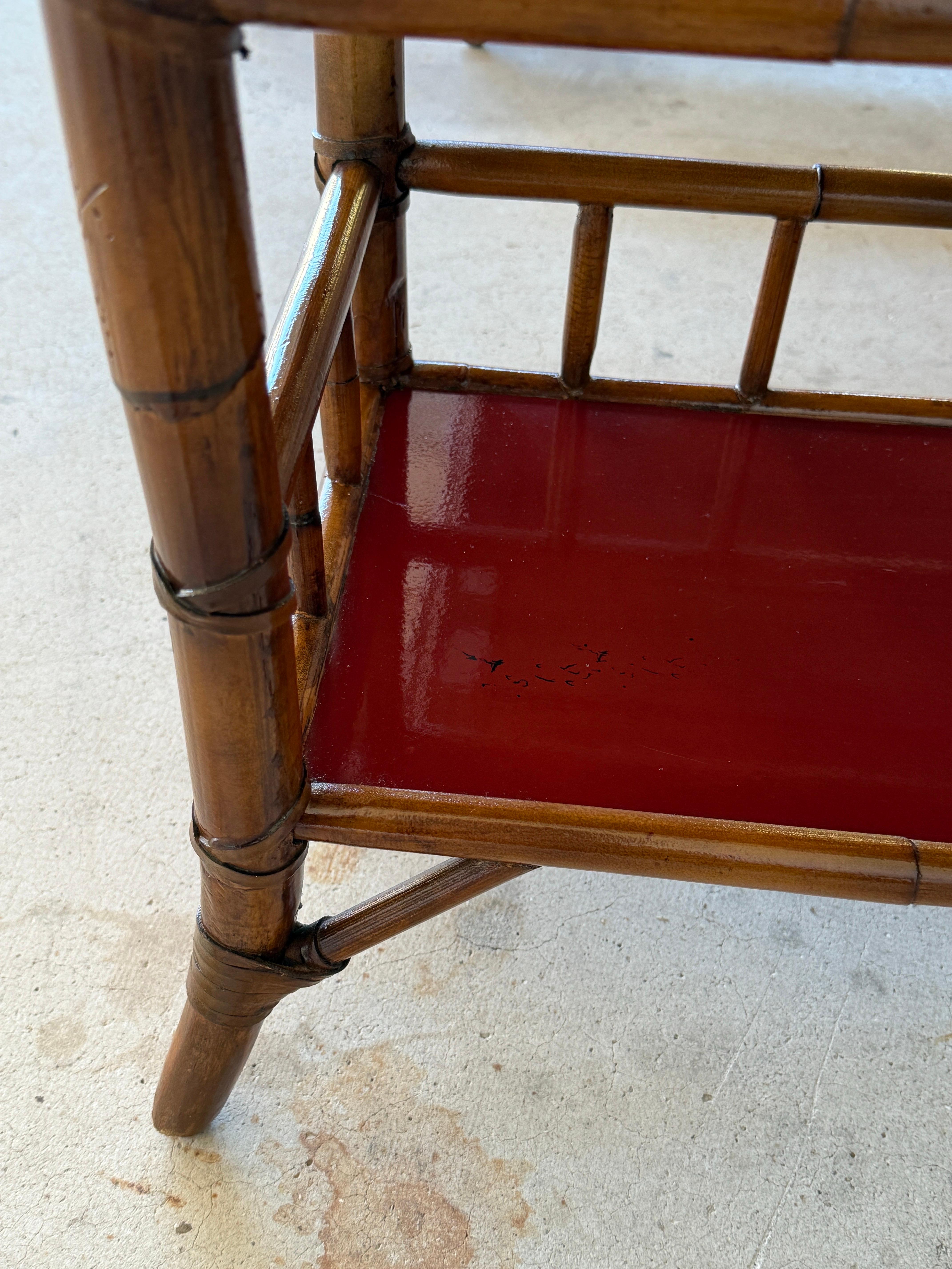 Schreibtisch aus Bambusimitat und rotem Lack von Baker Furniture, Ende des 20. im Angebot 7