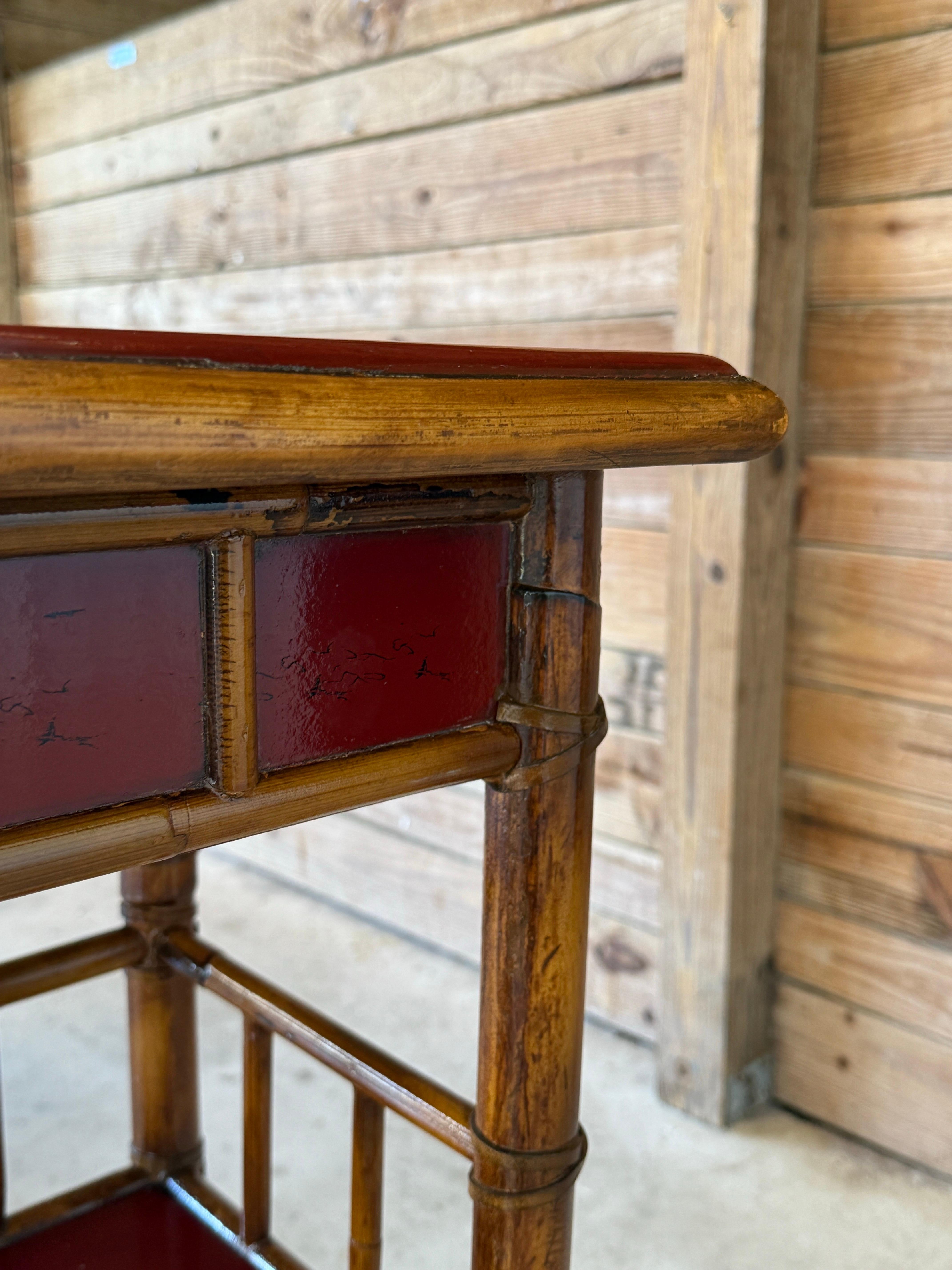 Schreibtisch aus Bambusimitat und rotem Lack von Baker Furniture, Ende des 20. im Angebot 8