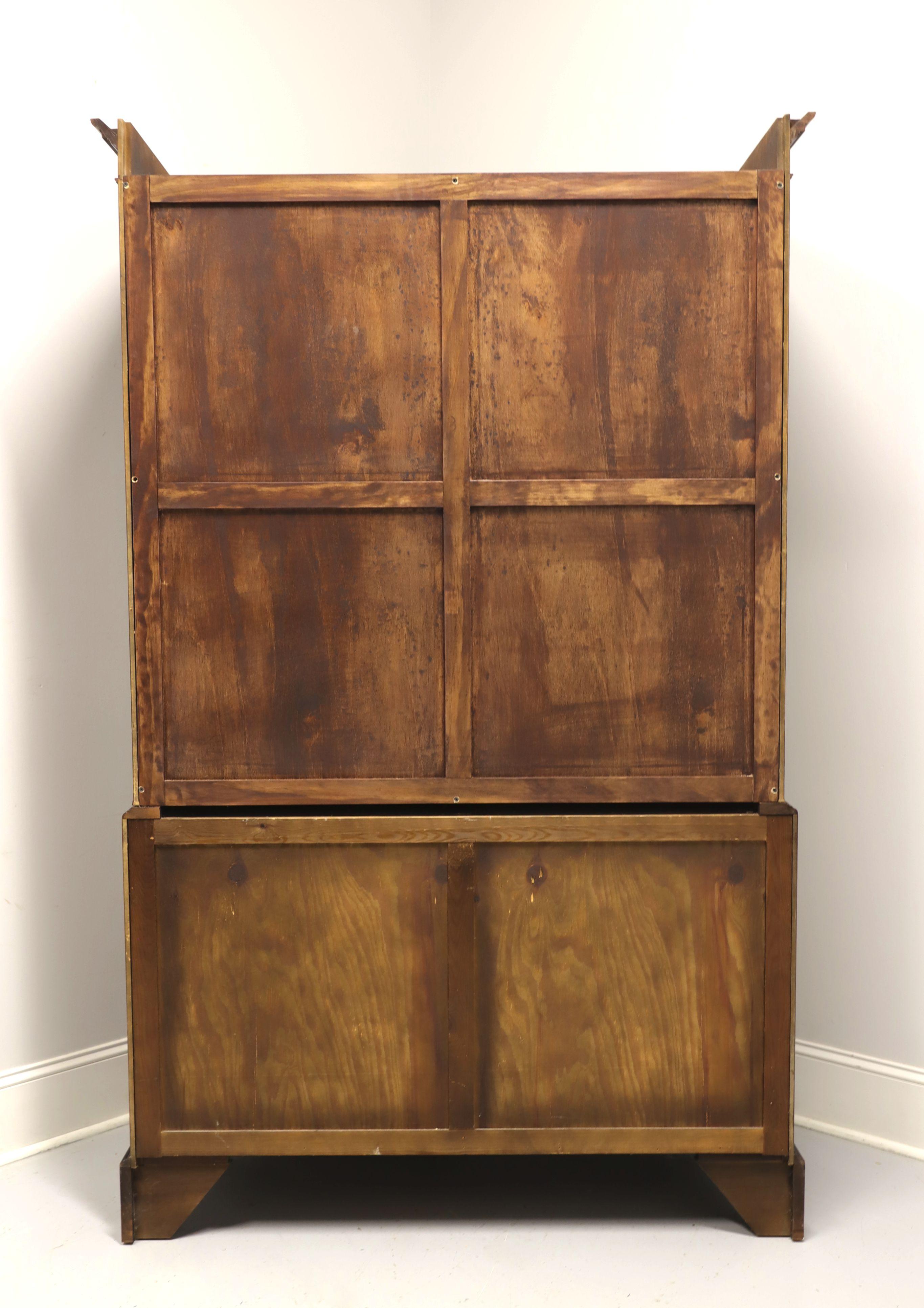 Late 20th Century Flame Mahogany Chippendale Linen Press In Good Condition In Charlotte, NC