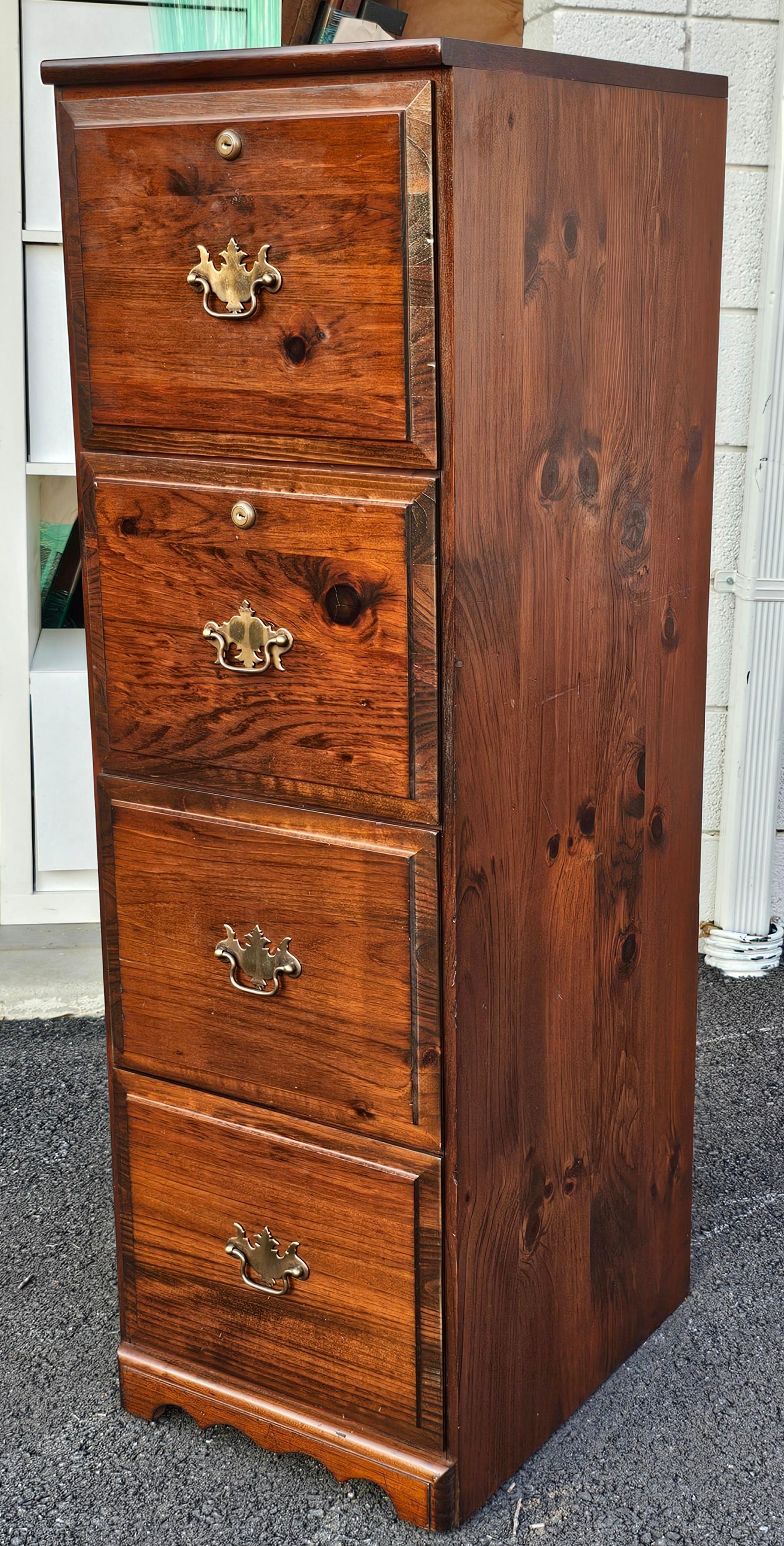 Unknown Late 20th Century Four-Drawer Solid Pine Filing Cabinet with Locks and Keys For Sale