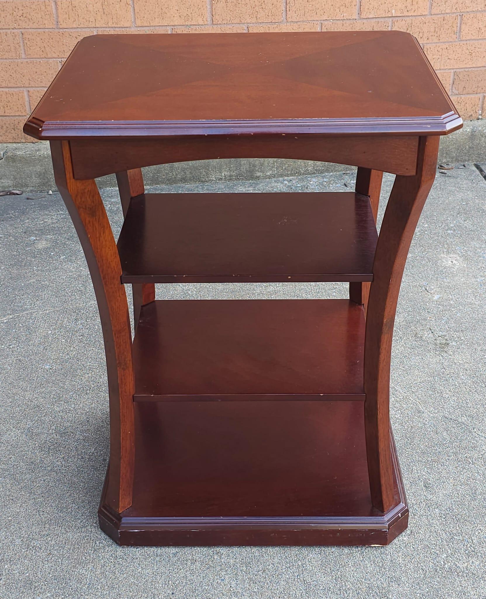 American Late 20th Century Four-Tier Mahohany Bookmatched Top Side Table For Sale