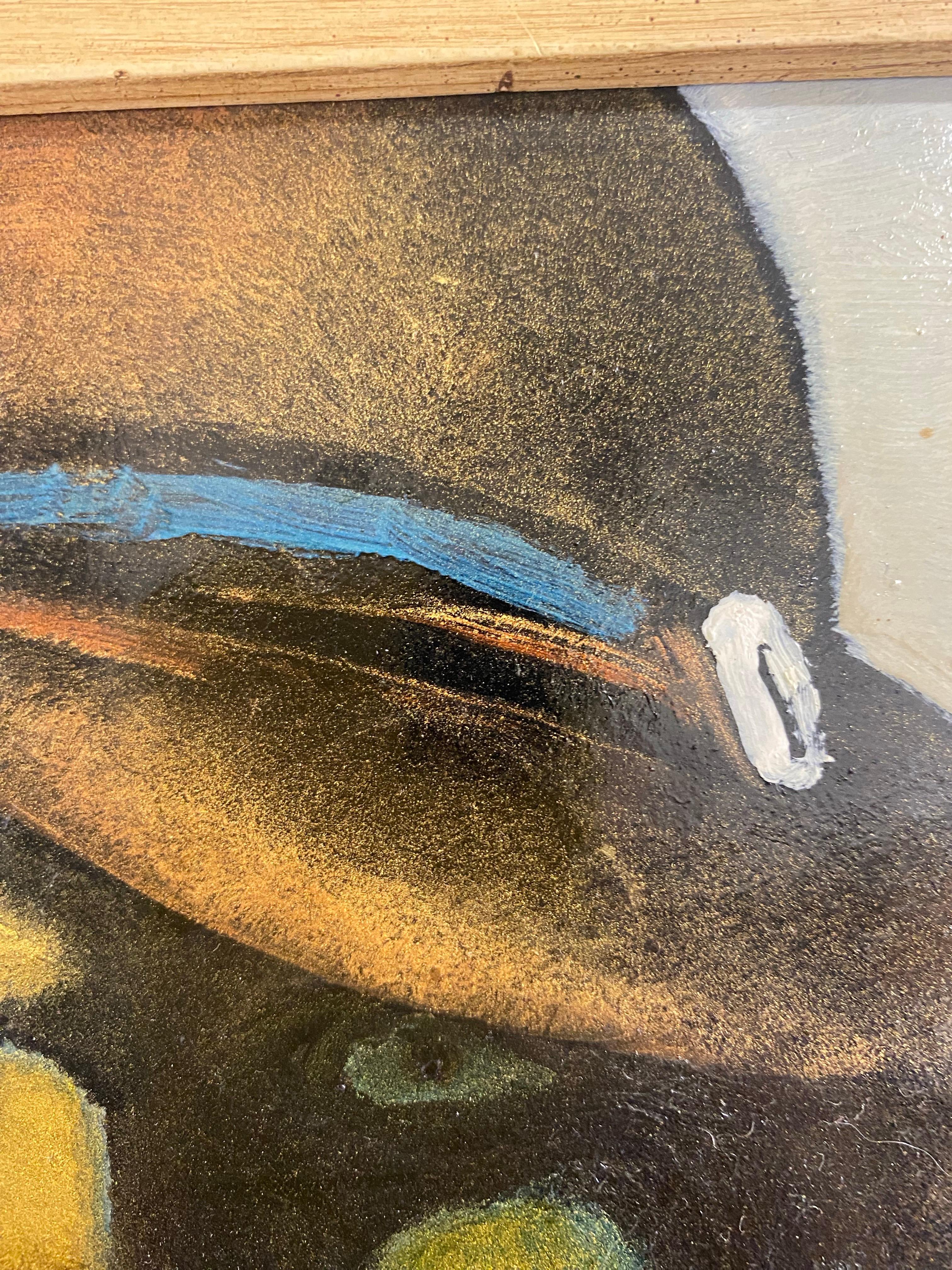 Si tratta di un ritratto di una giovane donna in olio su tavola della fine del XX secolo. Questo ritratto di stile ispirato all'Art Déco presenta bellissimi toni profondi di oliva, ambra e oro. La cornice, realizzata a mano in Italia, è laccata in