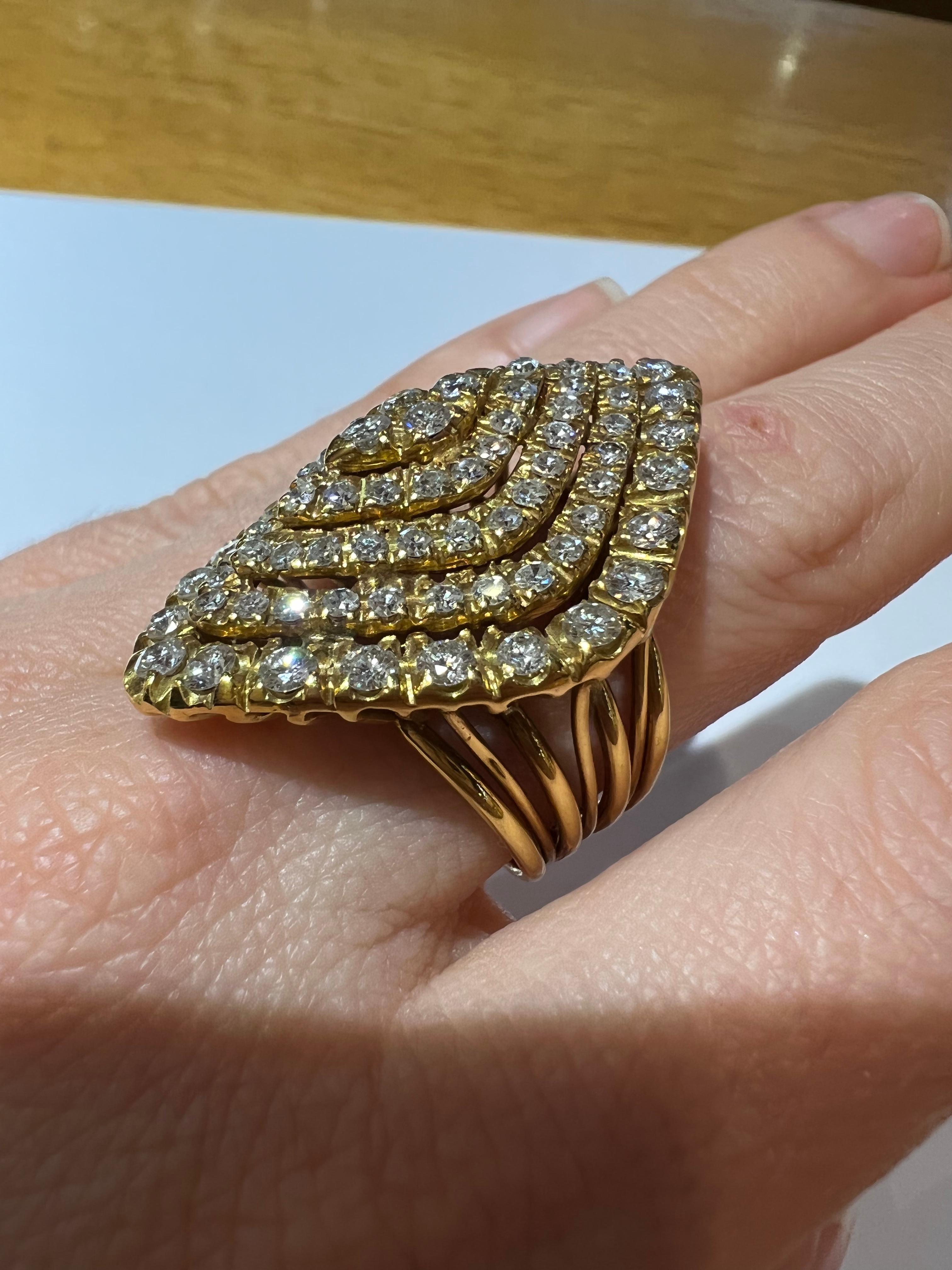 Late 20th Century French 5 Carats Diamond 18k Yellow Gold Cocktail Ring For Sale 1
