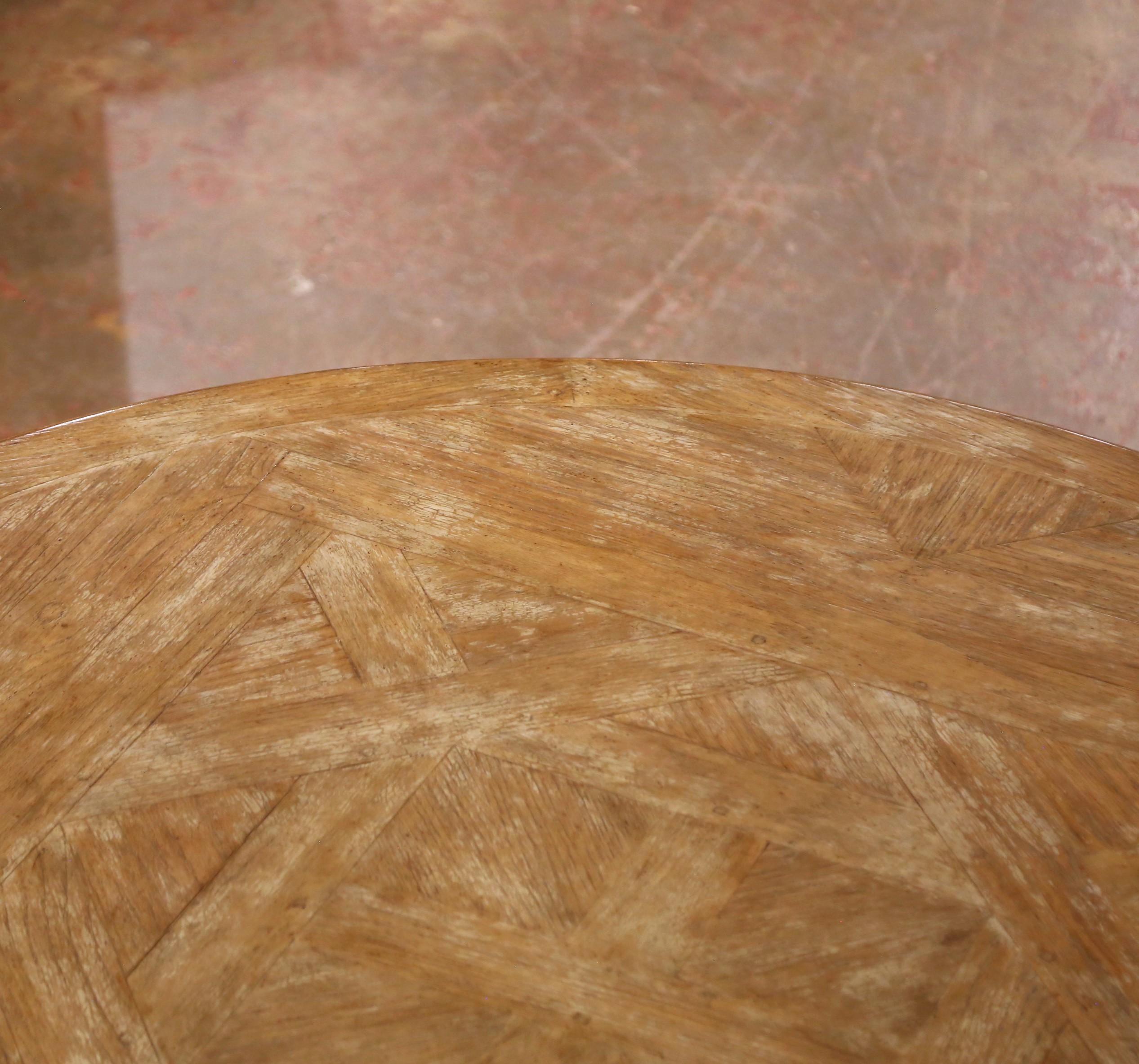 Late 20th Century French Louis XV Round Dining Table with Six Upholstered Chairs For Sale 10