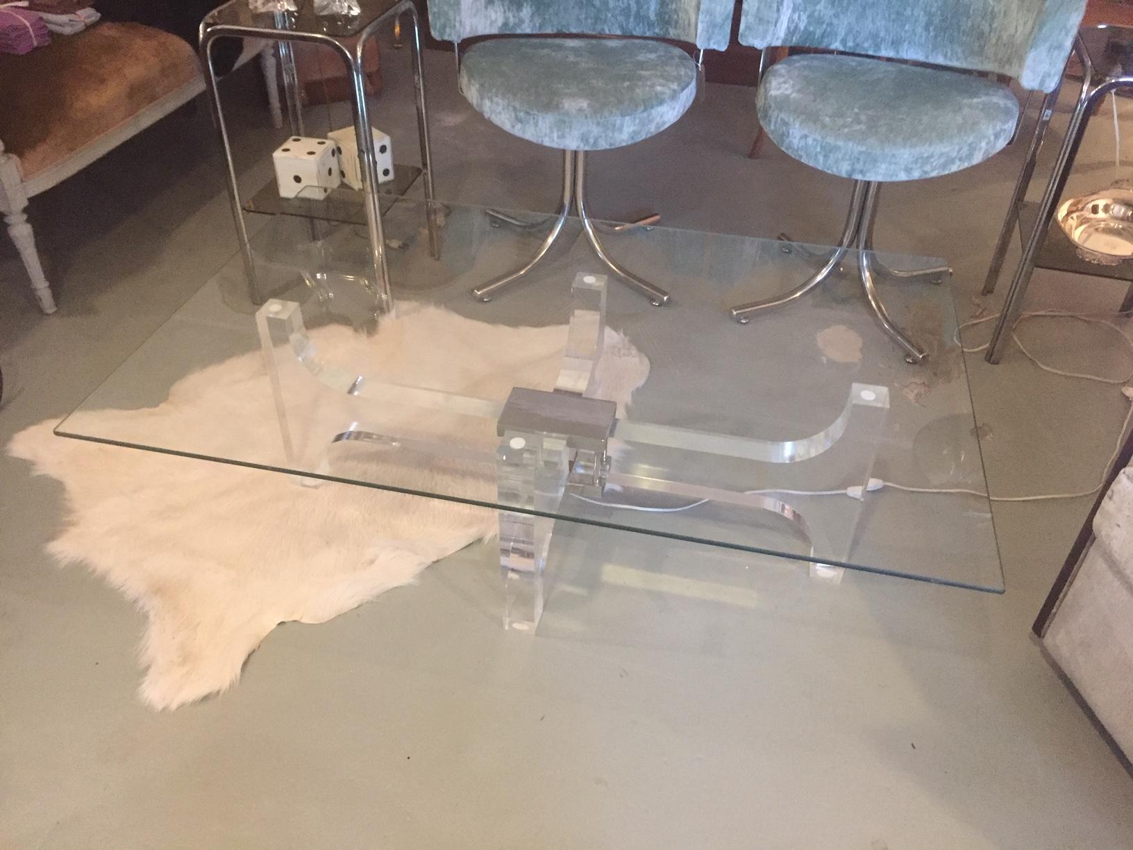 Late 20th Century, French Plexiglass and Light Coffee Table, 1970s 7