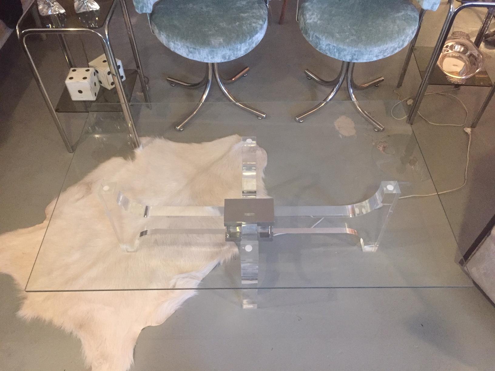 Late 20th Century, French Plexiglass and Light Coffee Table, 1970s 10