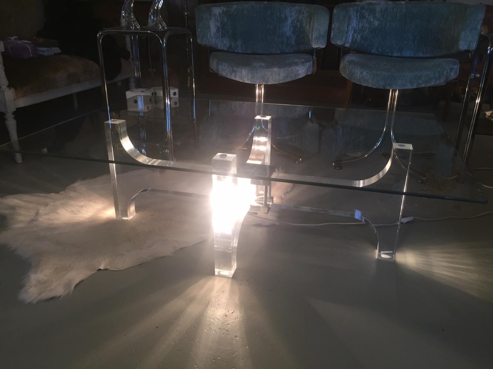 Late 20th Century, French Plexiglass and Light Coffee Table, 1970s 3