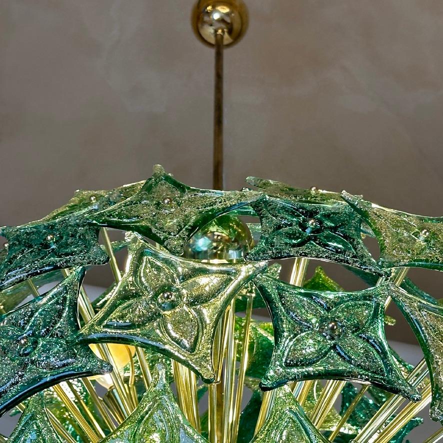 Late 20th Century Green Flowers Murano Art Glass & Brass Sputnik Chandelier  For Sale 5