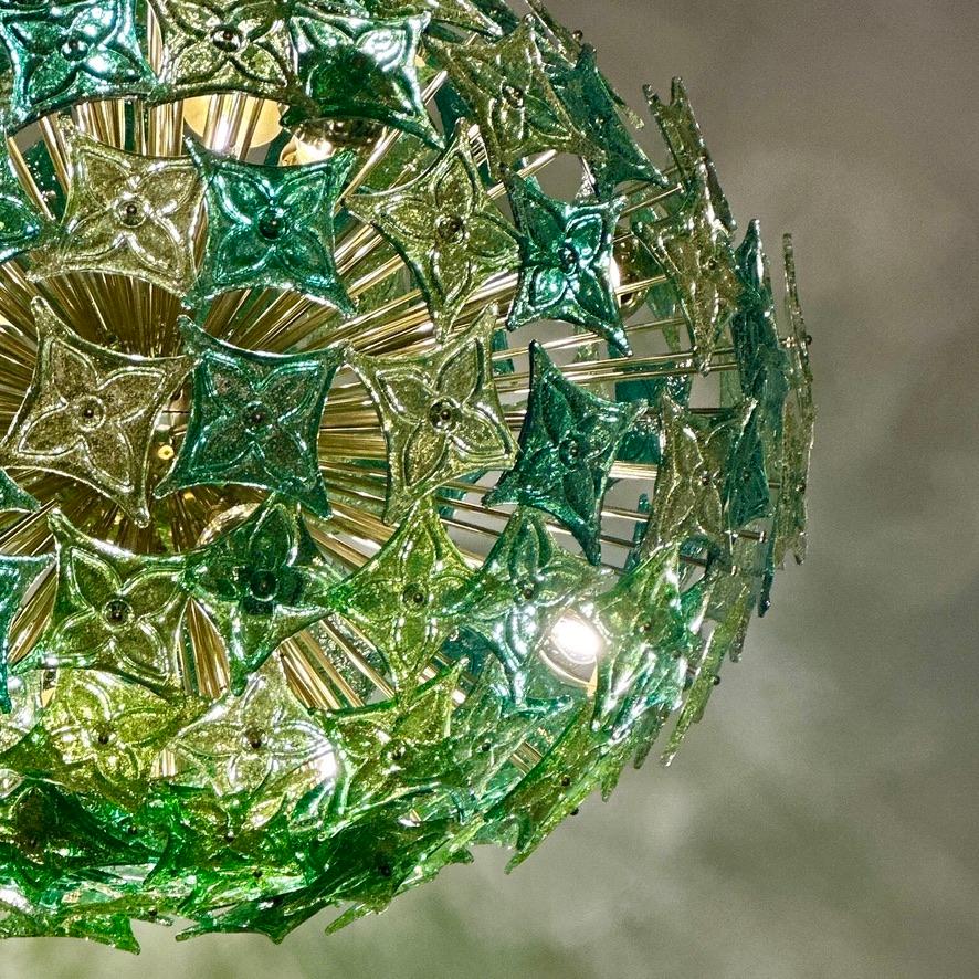 Late 20th Century Green Flowers Murano Art Glass & Brass Sputnik Chandelier  For Sale 2