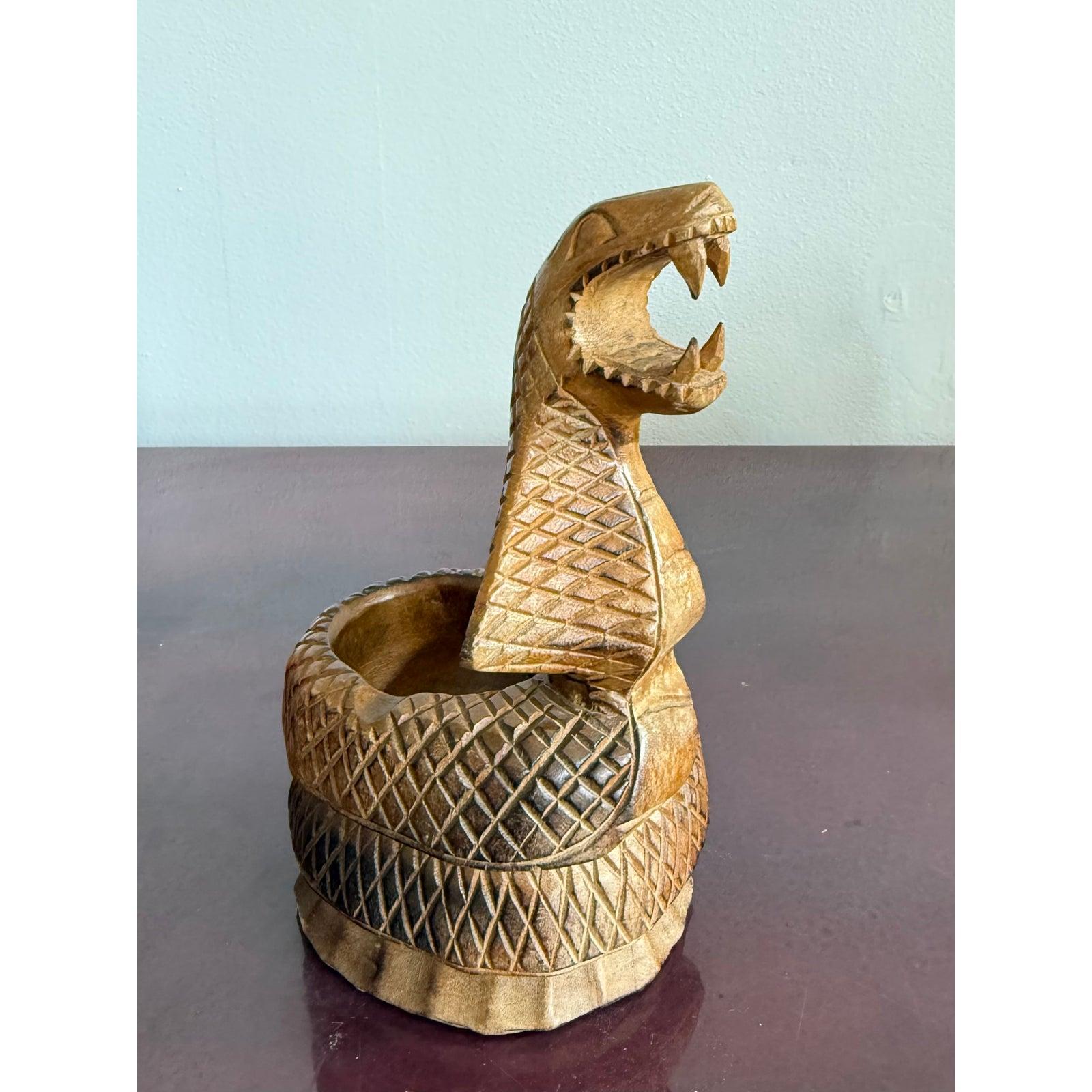 Américain Fin du 20e siècle - Bol à cobra en bois sculpté à la main en vente