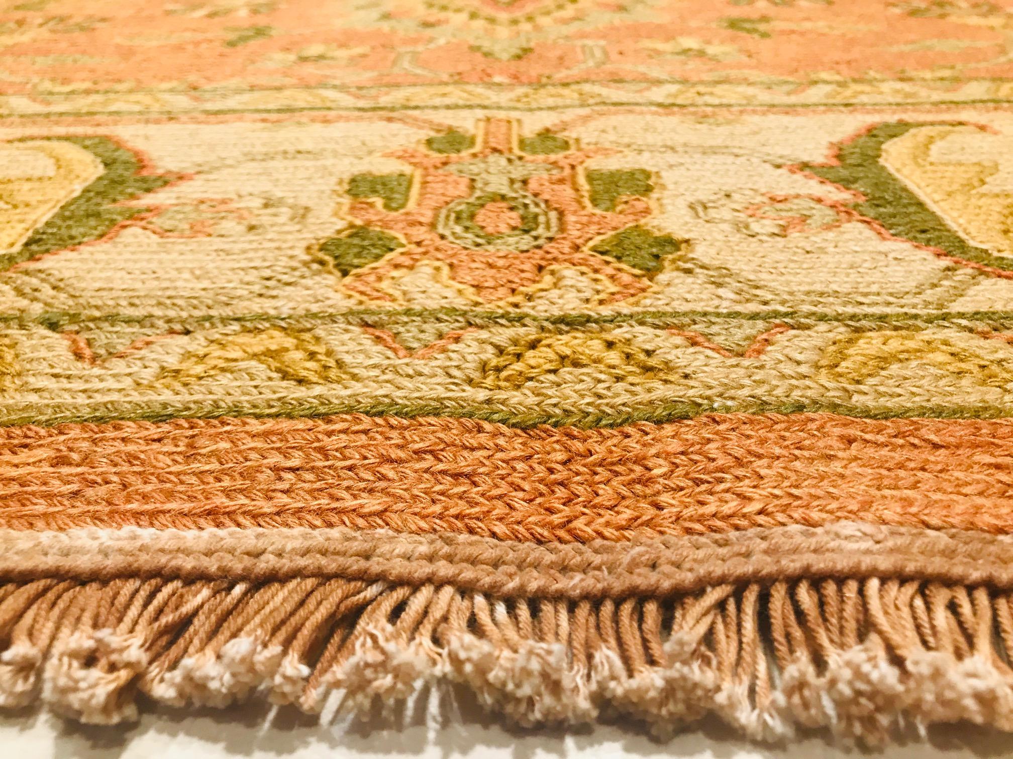 Late 20th Century Hand Knotted Indian Rug with Orange and Beige of 1980s For Sale 1