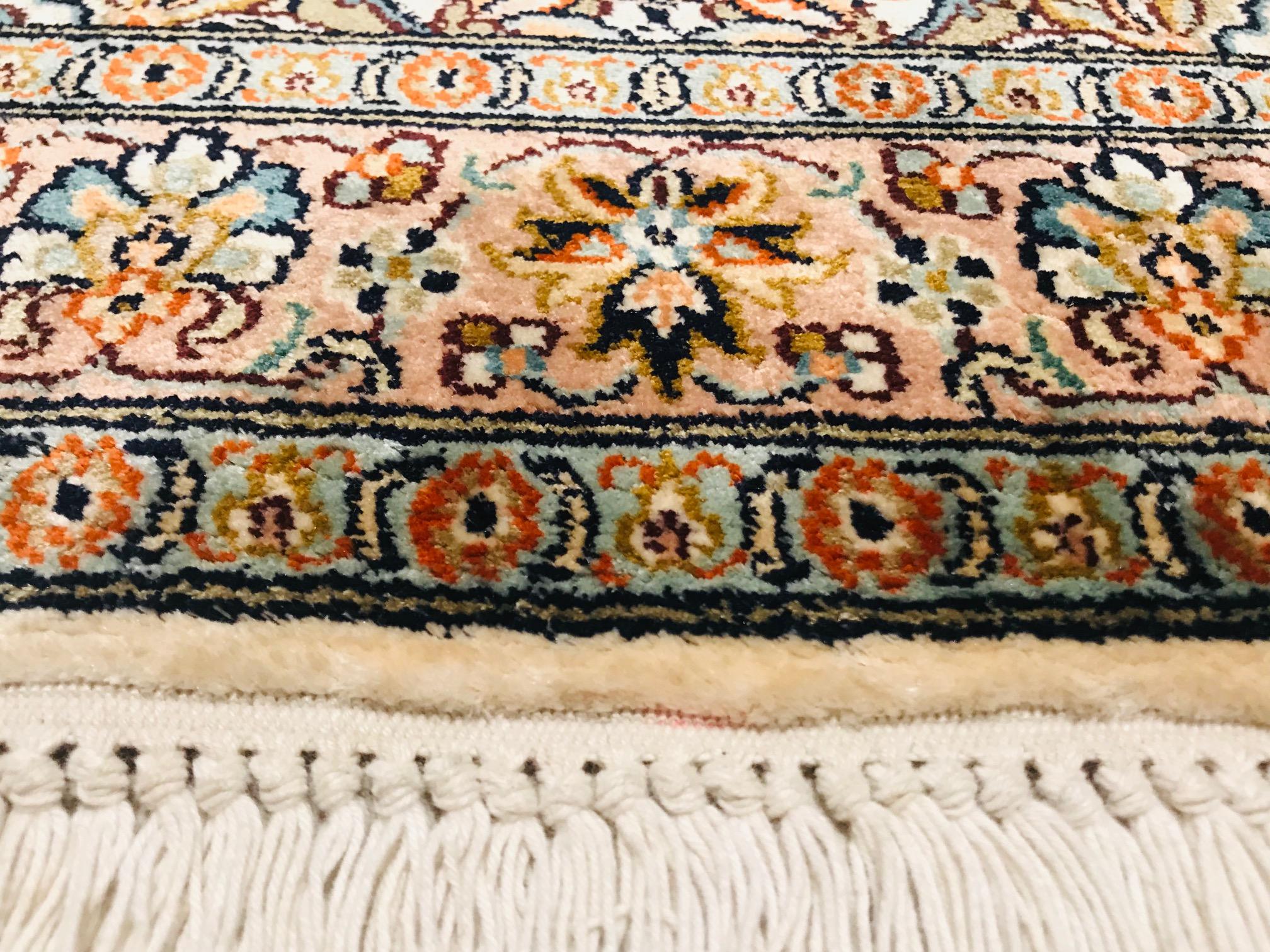 Late 20th Century Hand Knotted Indian Rug with Silk in Beige of 1970s For Sale 1
