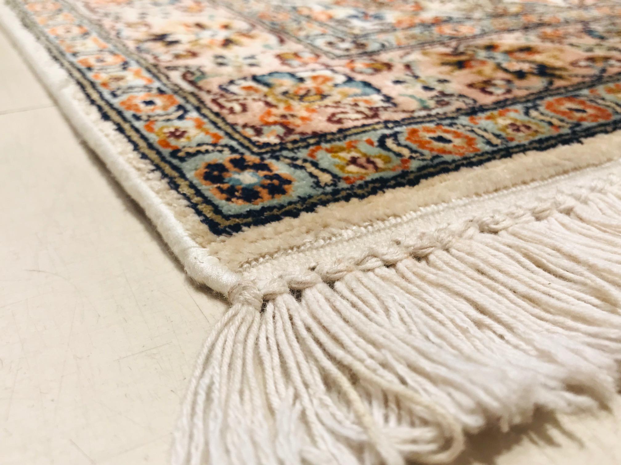 Late 20th Century Hand Knotted Indian Rug with Silk in Beige of 1970s For Sale 2