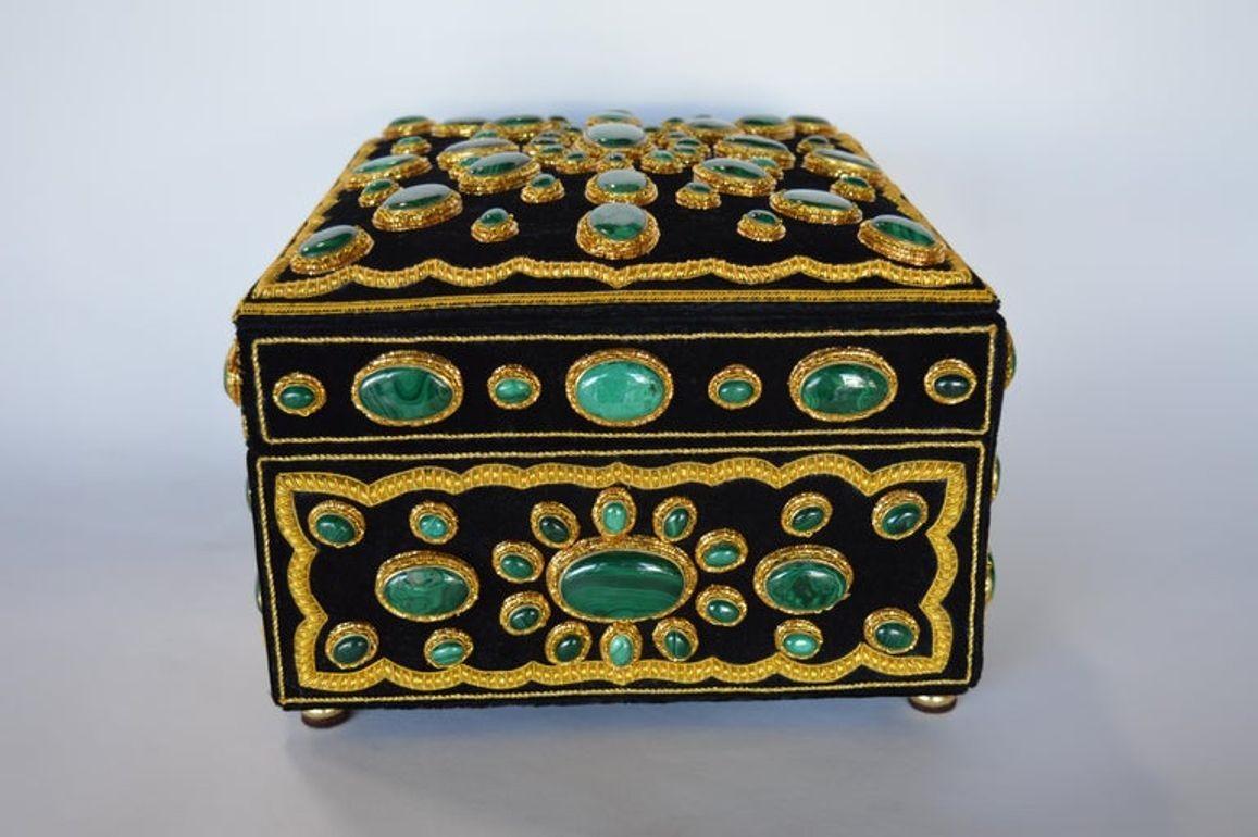 Late 20th Century Handmade Jewelry Box with Malachite In Good Condition For Sale In Los Angeles, CA