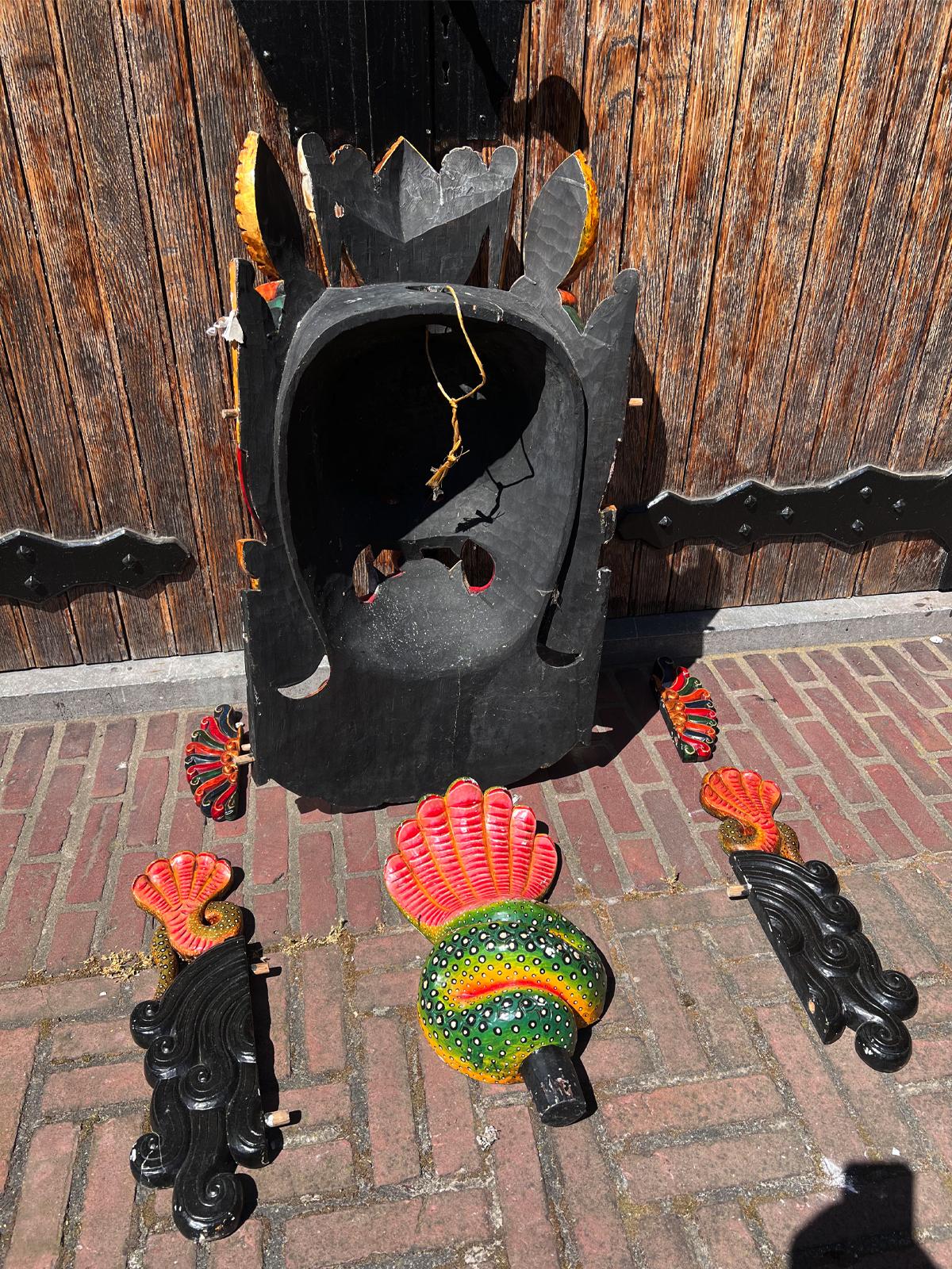 Late 20th century High-quality wooden Mahakala face mask from Nepal For Sale 3