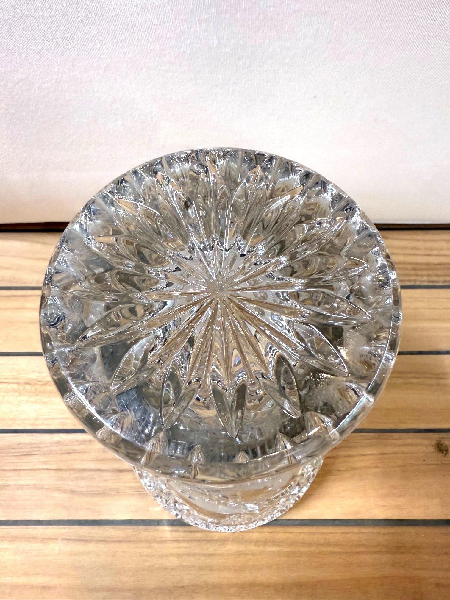 Vase en cristal de plomb de la collection Byrdes de Hofbauer de la fin du 20e siècle en vente 10