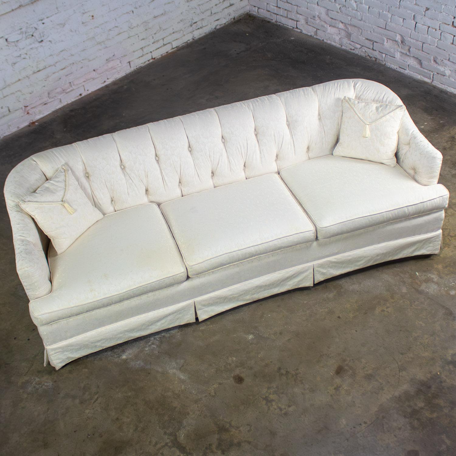 Late 20th Century Hollywood Regency Sofa w/Off White Brocade Fabric by Waters In Good Condition For Sale In Topeka, KS
