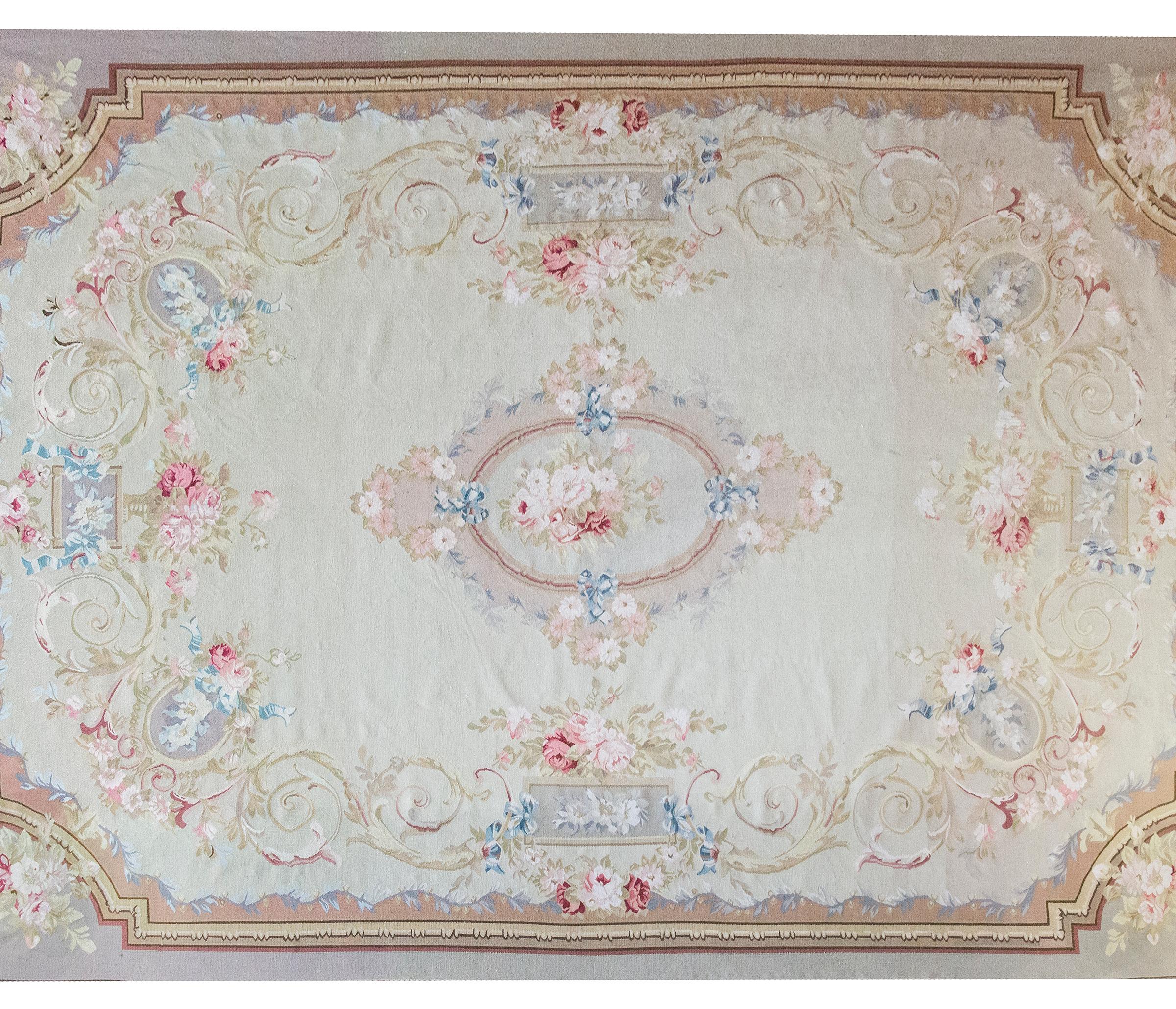 Indischer Aubusson-Teppich des späten 20. Jahrhunderts (Handgewebt) im Angebot