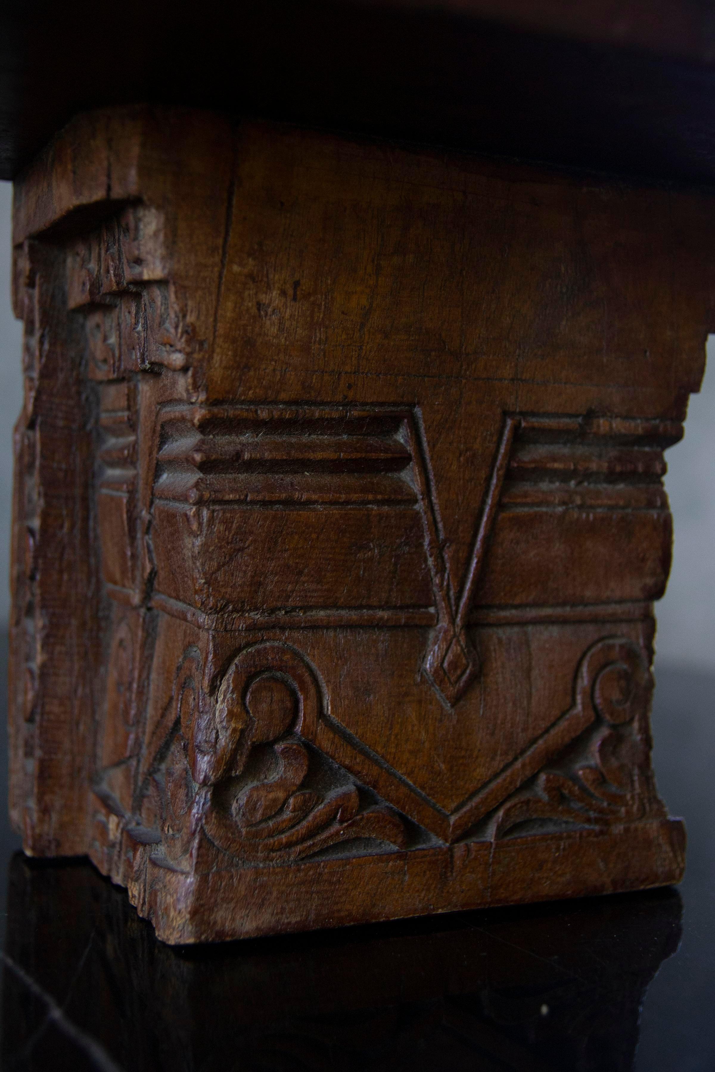 Late 20th Century Indian Hand-Carved Wood Wall Shelf, a Pair For Sale 3