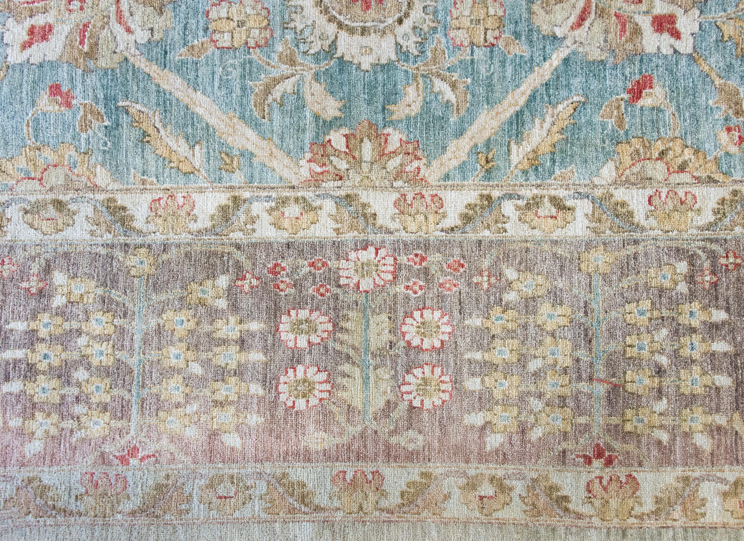 Late 20th Century Indian Sultanabad Rug 8
