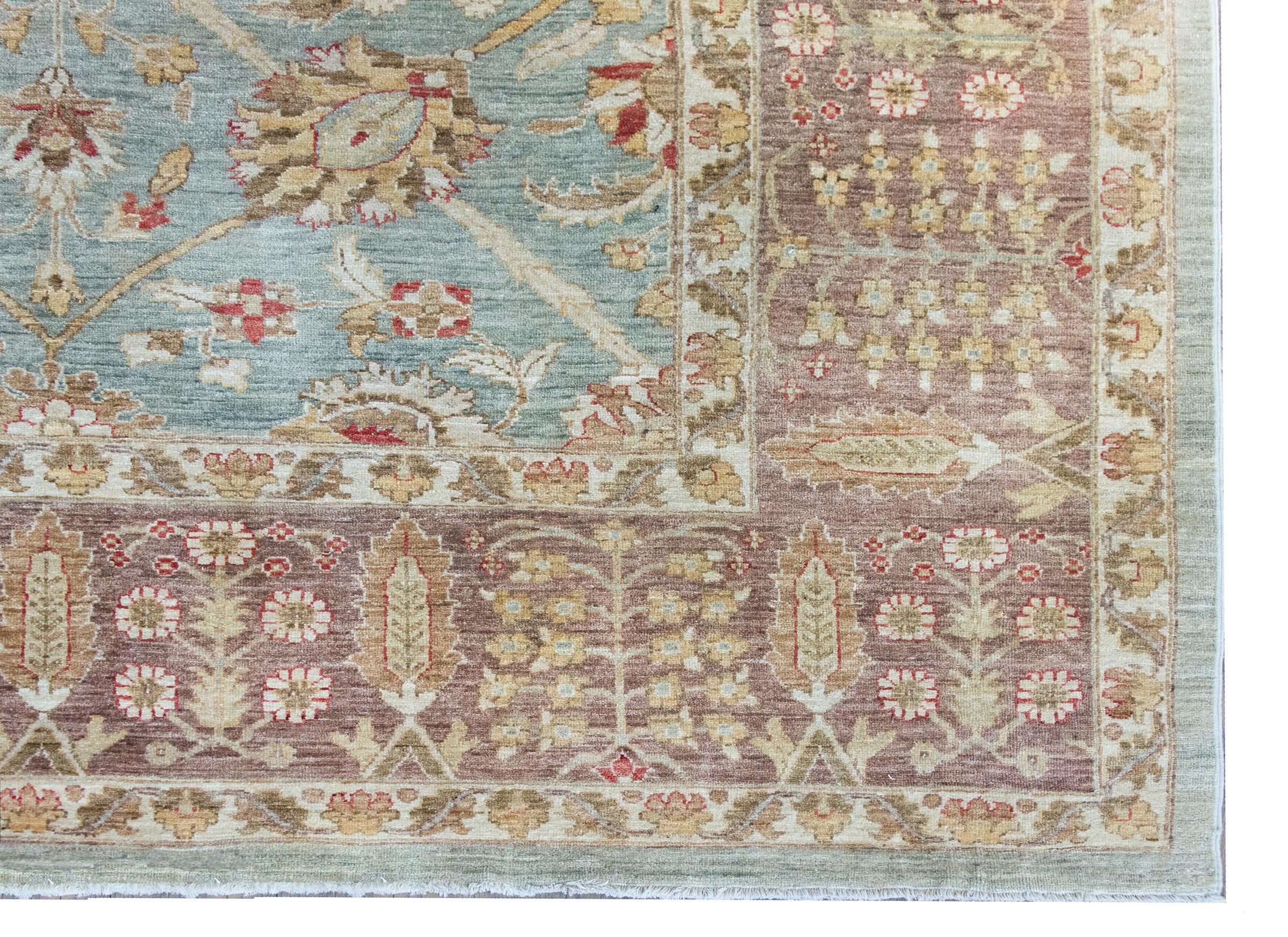 Late 20th Century Indian Sultanabad Rug 10