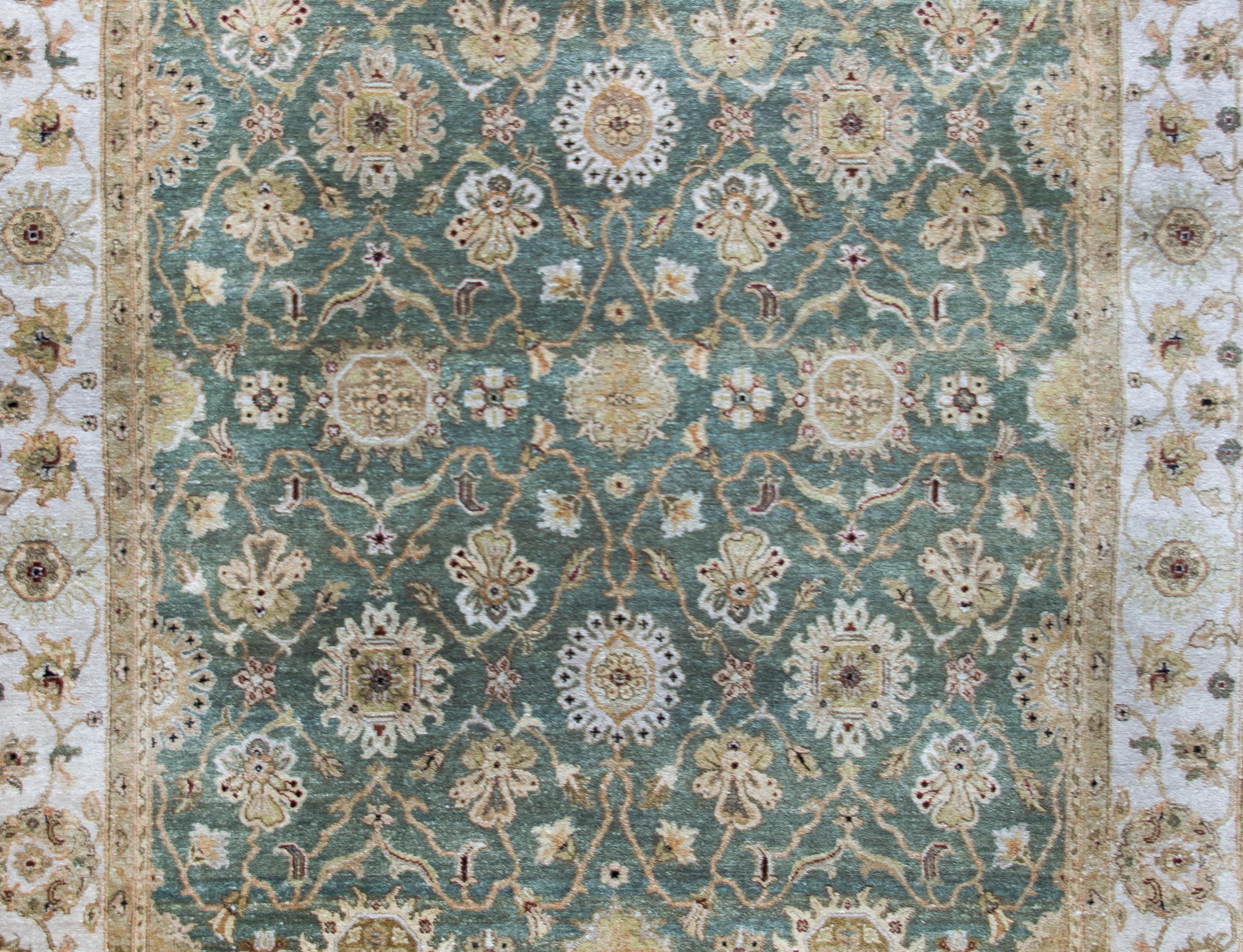Tapis indien de style Tabriz de la fin du 20e siècle en vente 4
