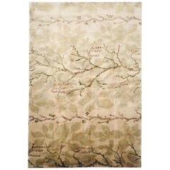 Late 20th Century Indian Wool Rug Hand Knotted in Beige with Olive Green Late 20th Century Indian Wool Rug Hand Knotted in Beige with Olive Green