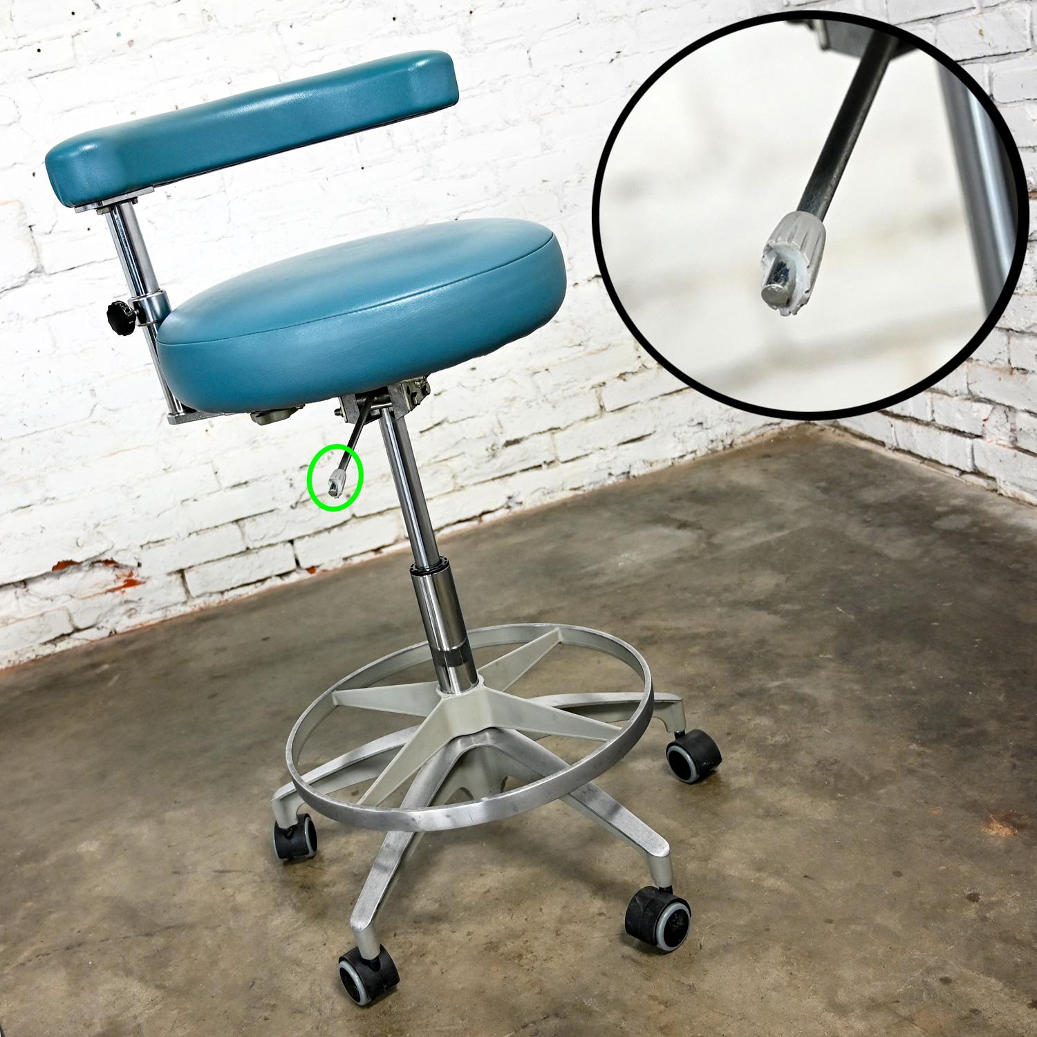 Late 20th Century Industrial Barstools Steel Blue Faux Leather & Chrome Set 5 For Sale 11
