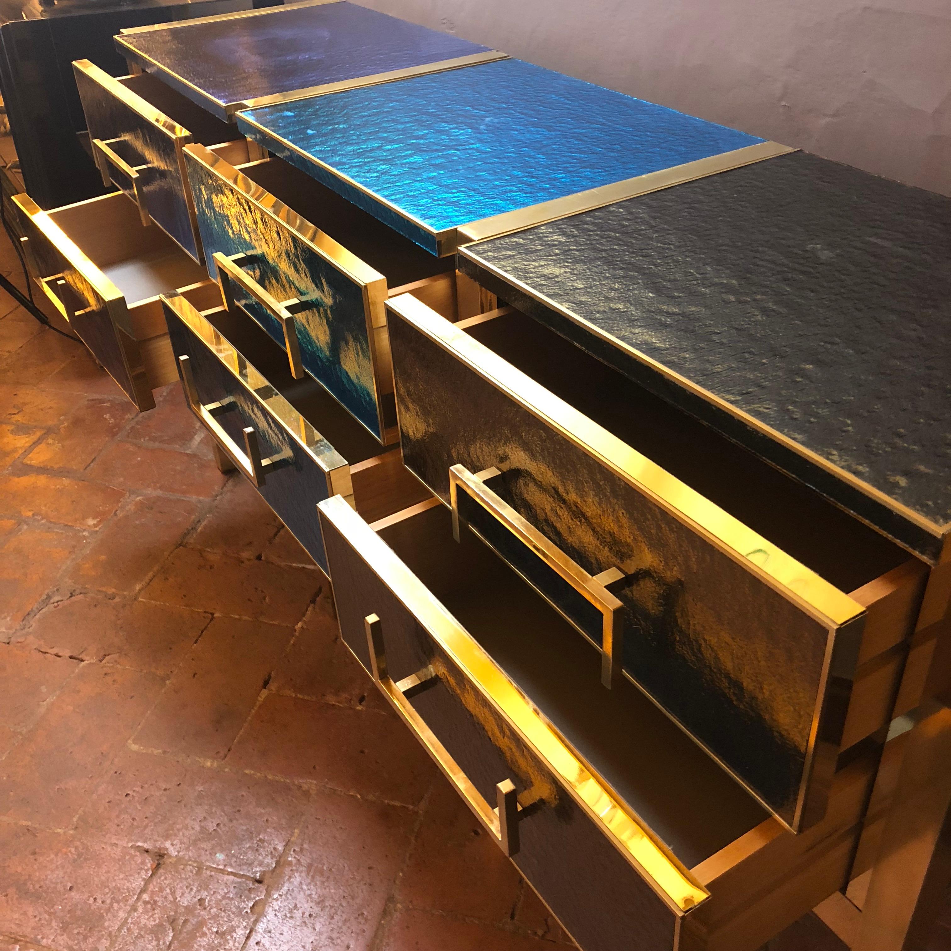 Mid-Century Modern Late 20th Century Iridescent Blue/Grey Murano Glass and Brass Console For Sale