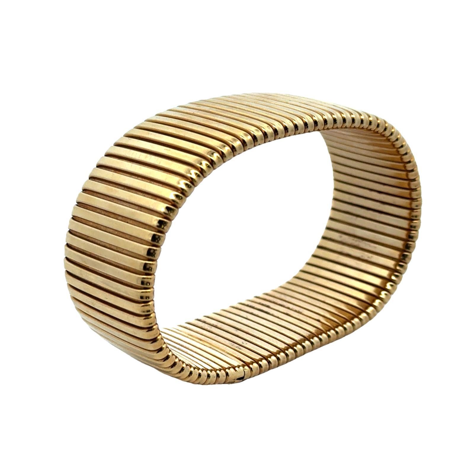 Women's Late 20th Century Italian 18 Karat Yellow Gold Wide Flexible Tubegas Bracelet
