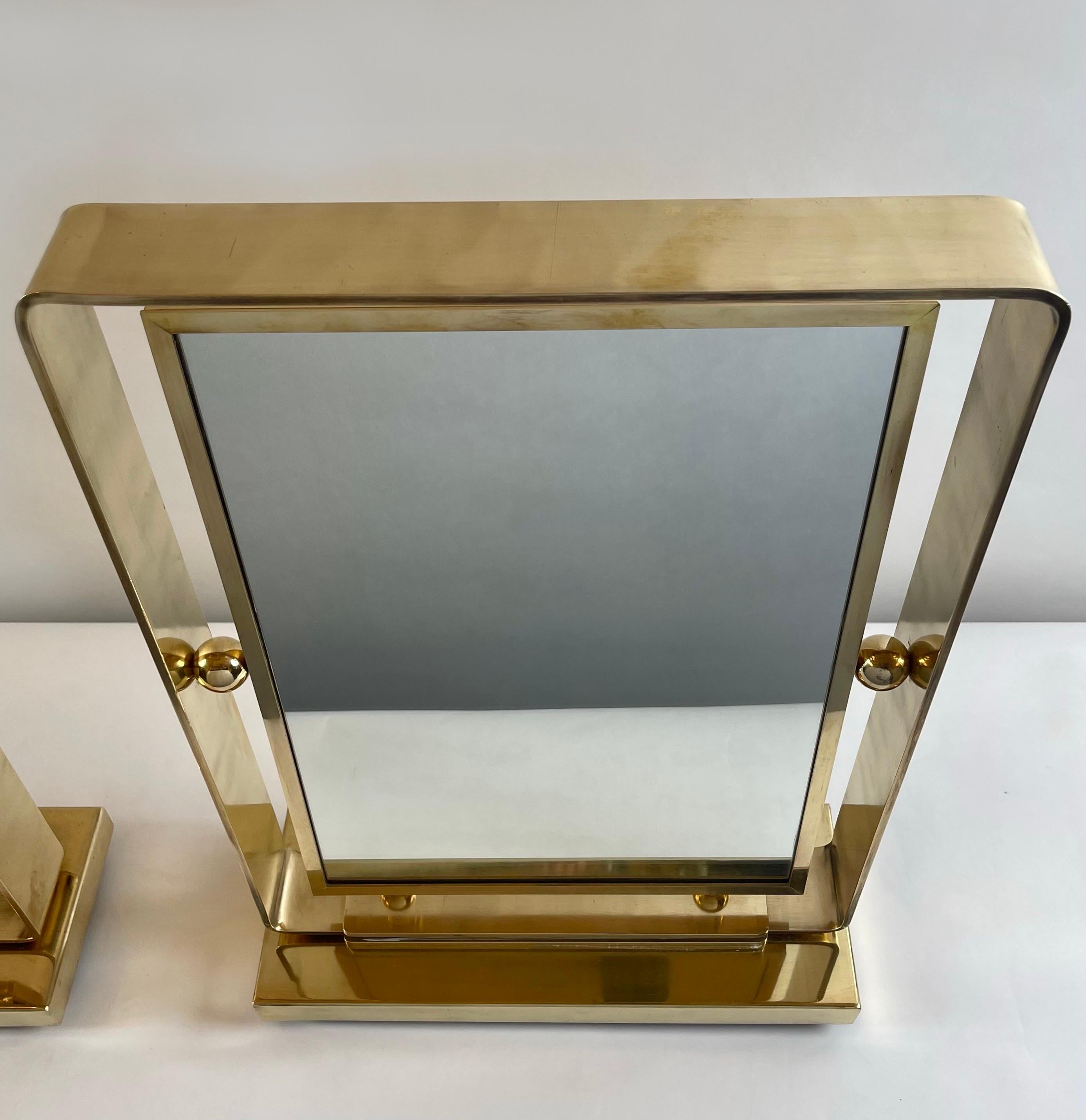 This double sided tilting table mirror is perfect to be placed on top of a console table behind a sofa or any bedroom chest of drawers.