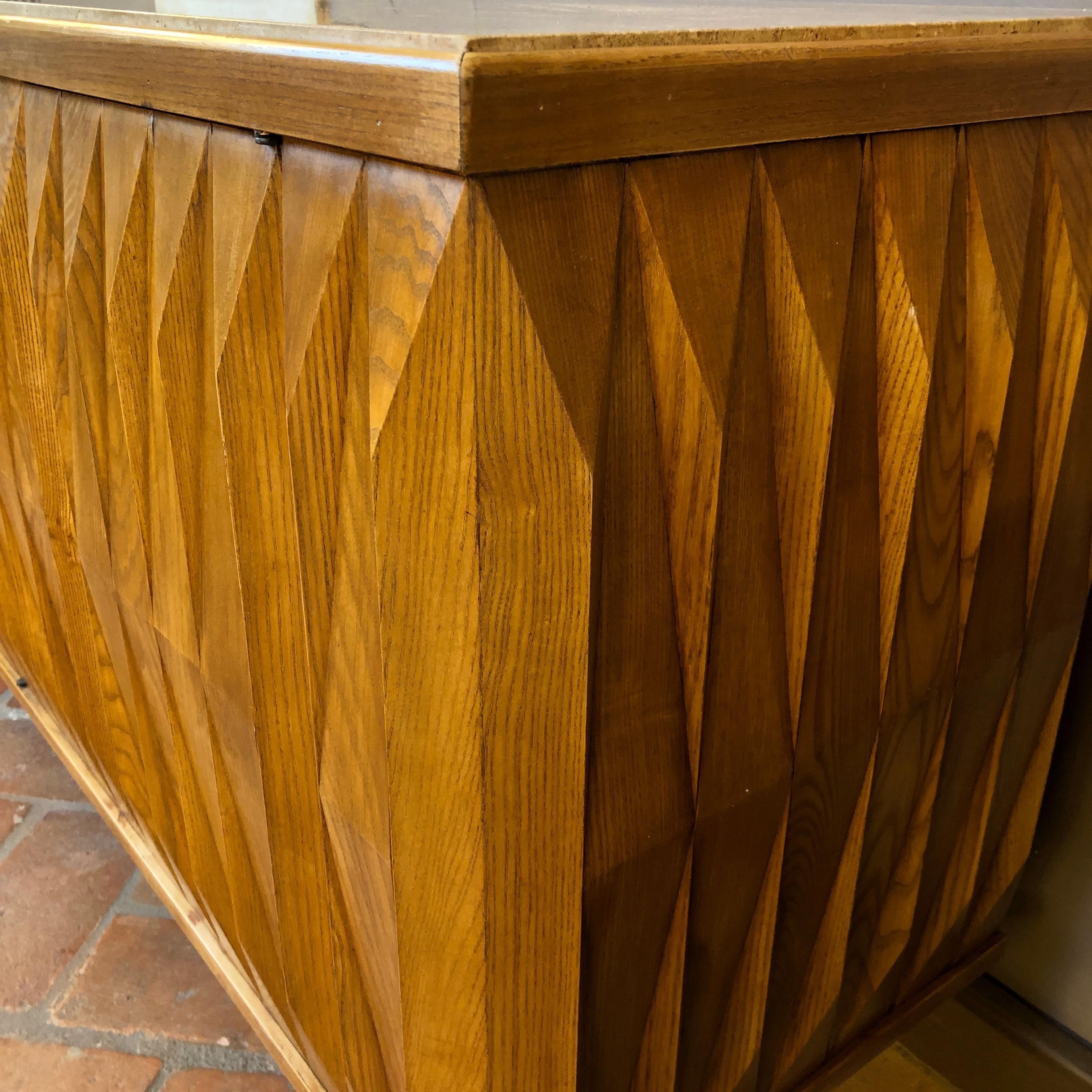 Late 20th Century Brutalist Oak Credenza with Travertine Top and Brass Feet 8