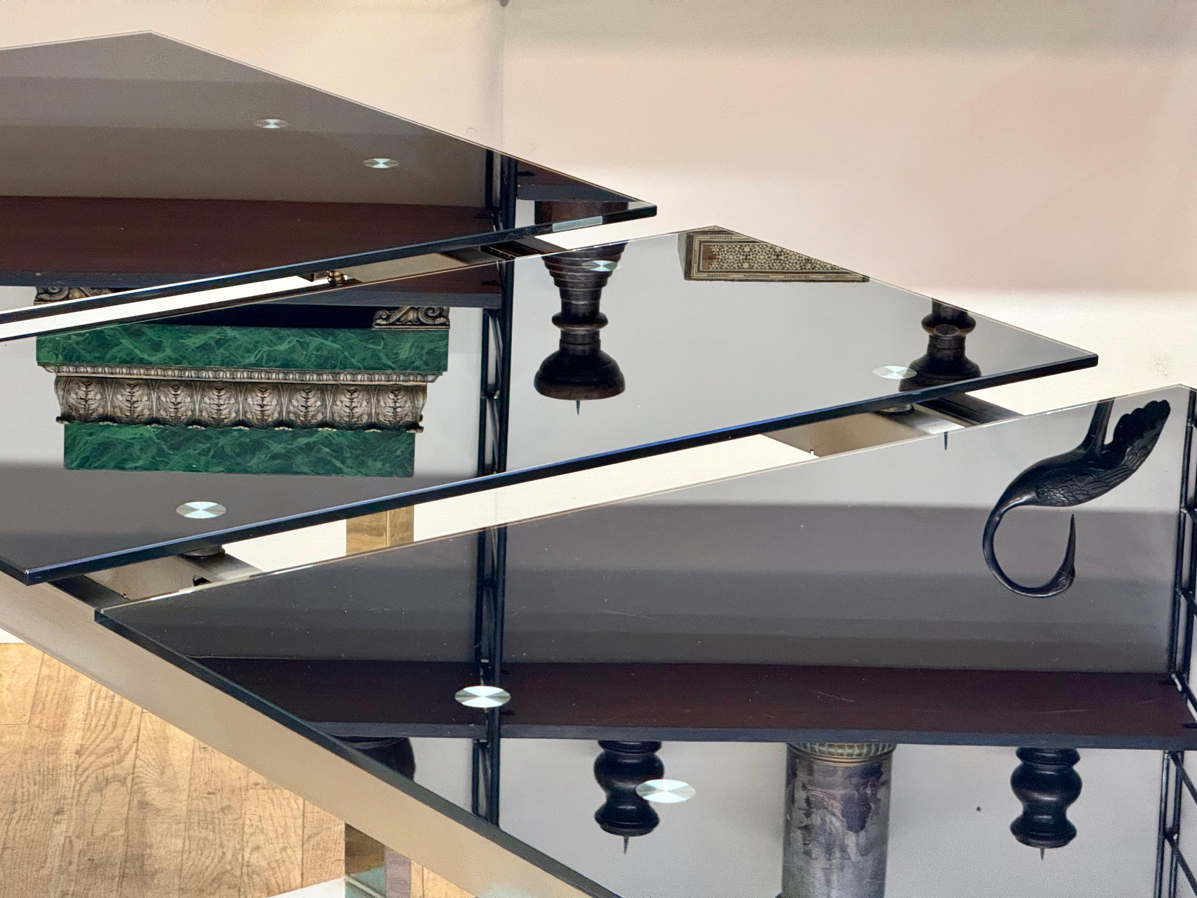 Ausziehbarer Esstisch aus Chrom und Rauchglas im italienischen Design des späten 20. Jahrhunderts im Angebot 3