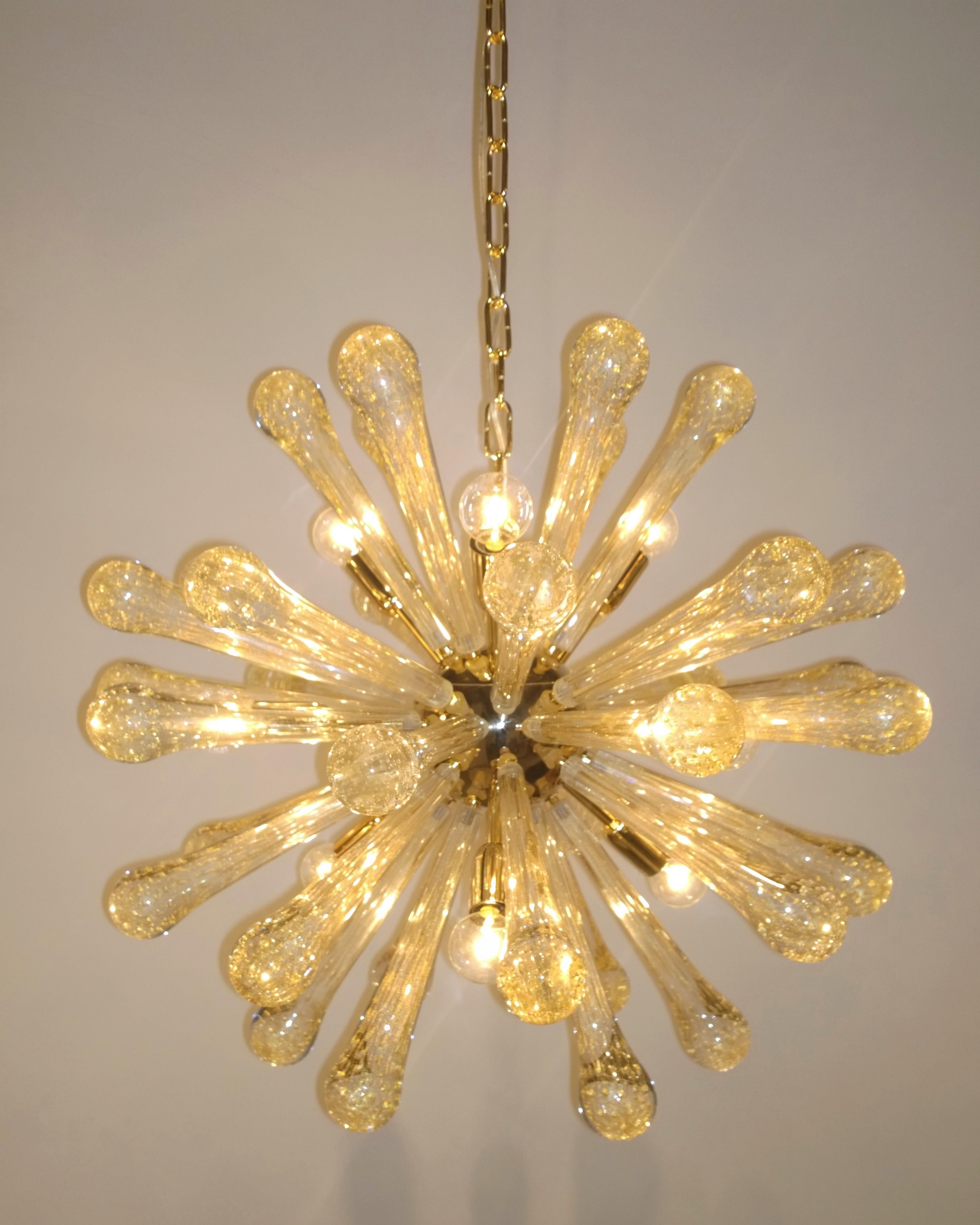 Mid-Century Modern Italian Gold Flecked Clear Murano Blown Glass and Brass Sputnik Chandelier For Sale