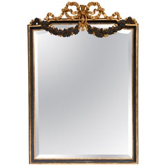 Miroir en bois doré néoclassique italien de la fin du 20e siècle avec des guirlandes florales sculptées