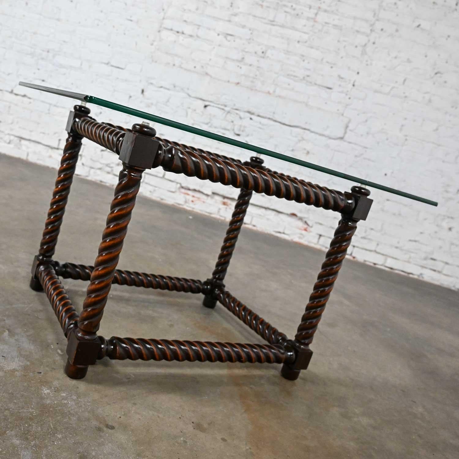Late 20th Century Jacobean Style Barley Twist Base & Glass Top End Table For Sale 3