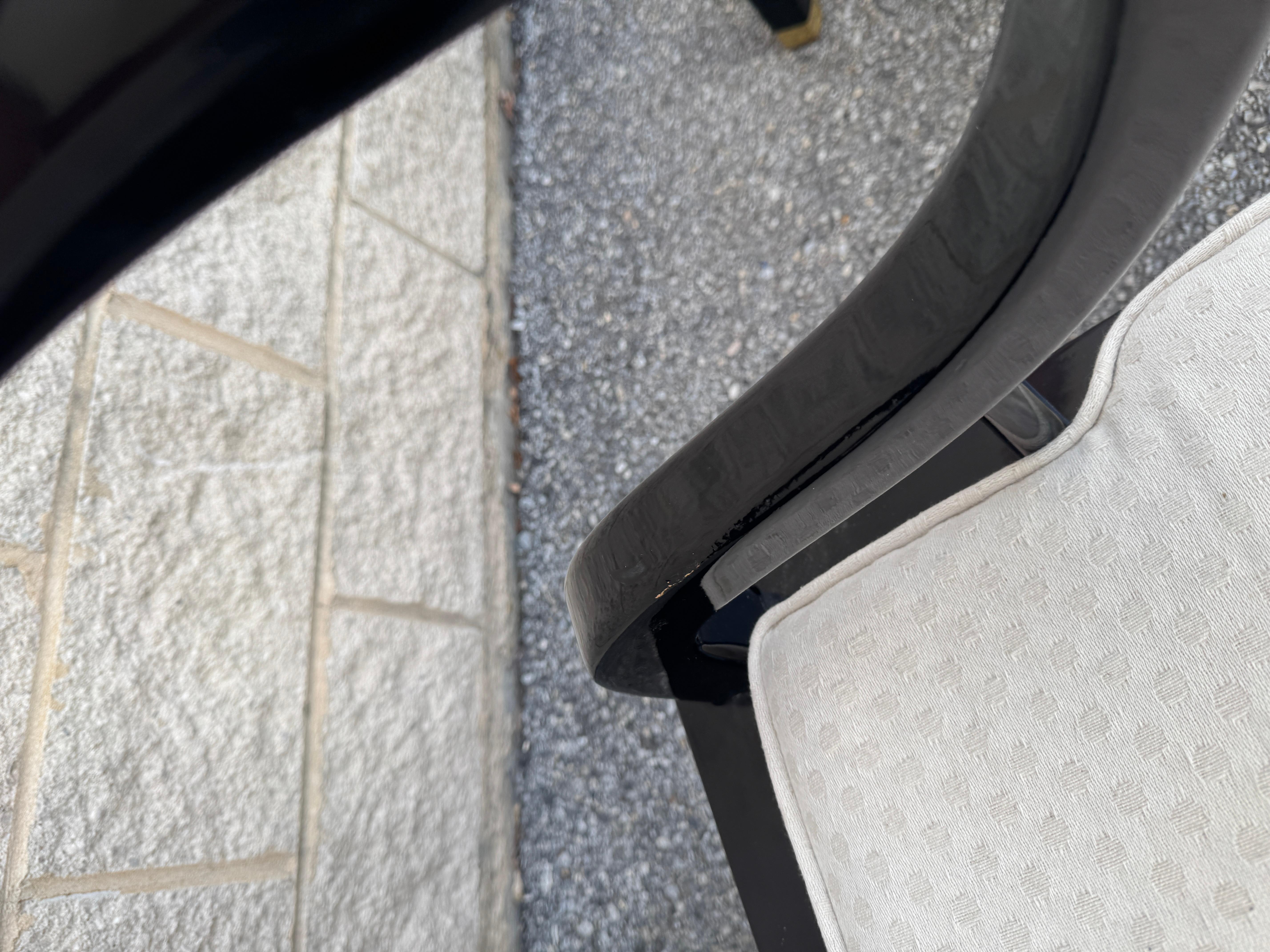 Late 20th Century James Mont for Century Ming Style Horseshoe Chairs - A Pair In Good Condition For Sale In Elkton, MD
