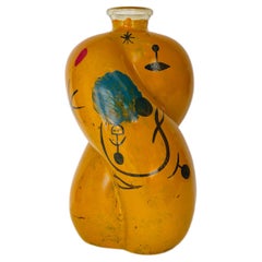 Vaso scultoreo in vetro artistico giallo dipinto a mano della fine del XX secolo in stile Joan Miro