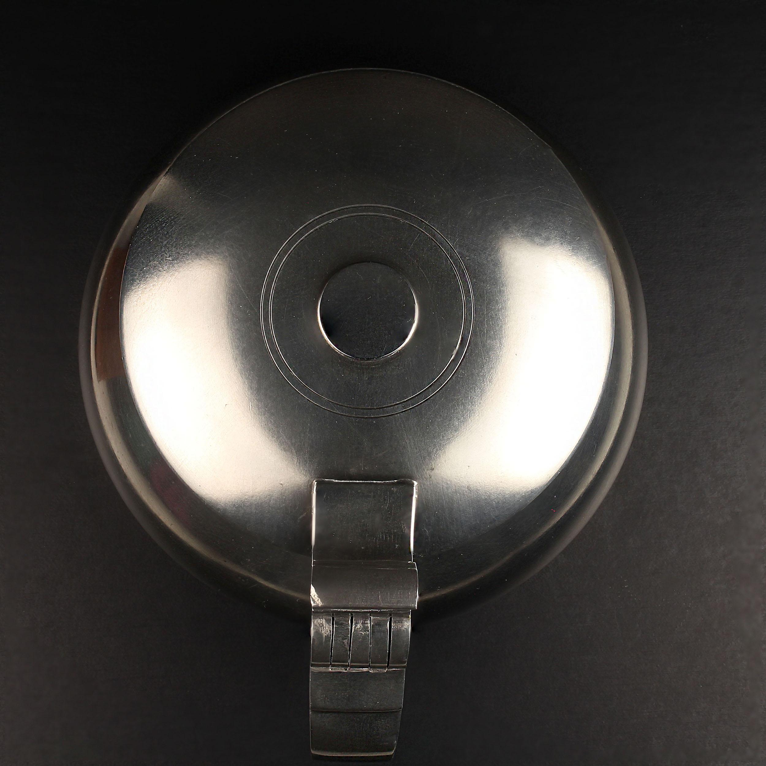 Late 20th Century John Somers Pewter Pitcher With Lid In Good Condition For Sale In Raleigh, US